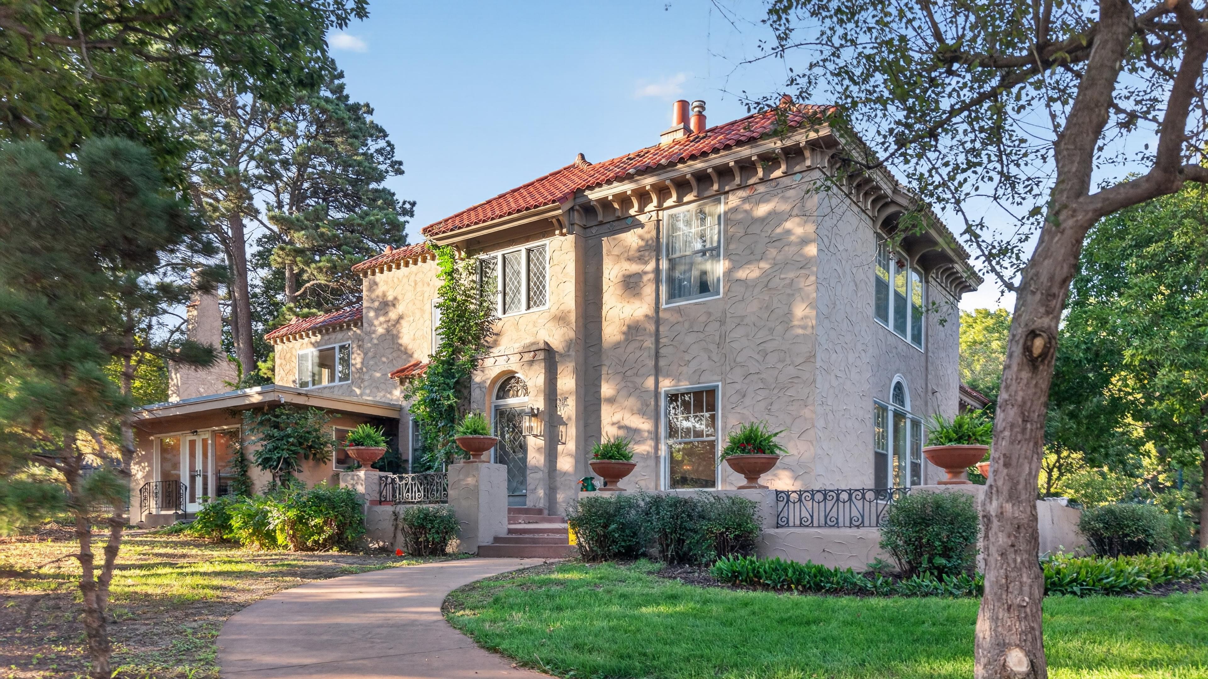 S Riverview Hts, Sioux Falls, SD 57105