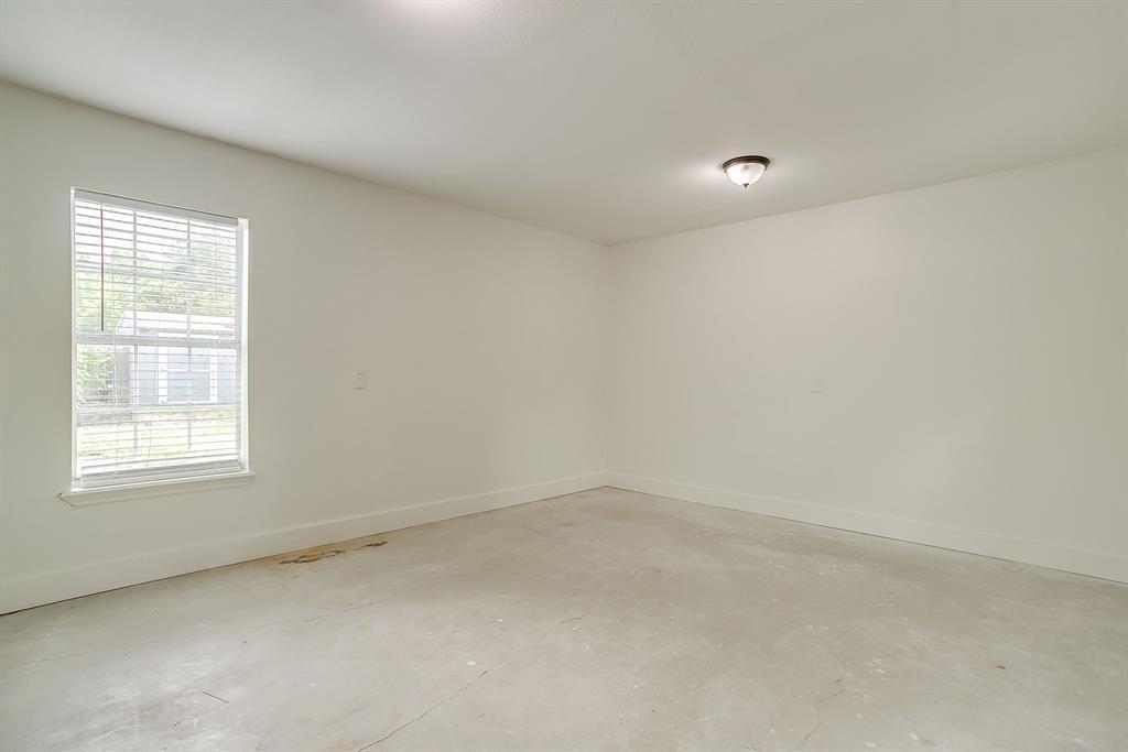 W Russell St, Weatherford, TX 76086