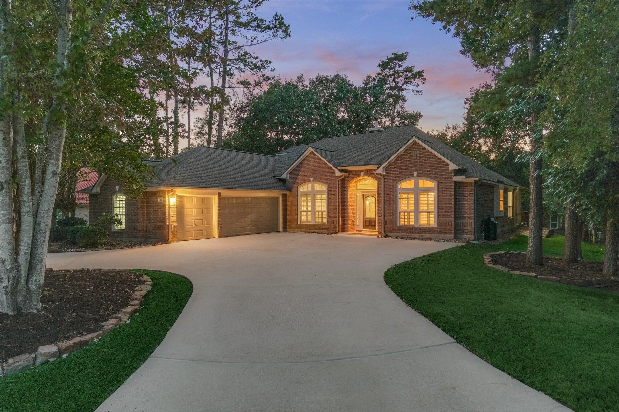 Brookwood Ct, Montgomery, TX 77356