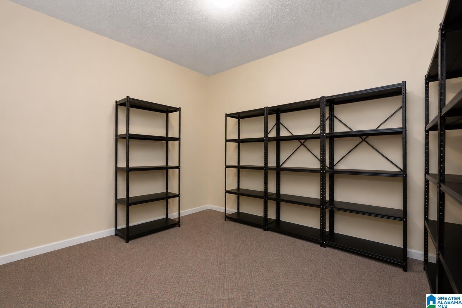 Del Carmen Dr, Anniston, AL 36207