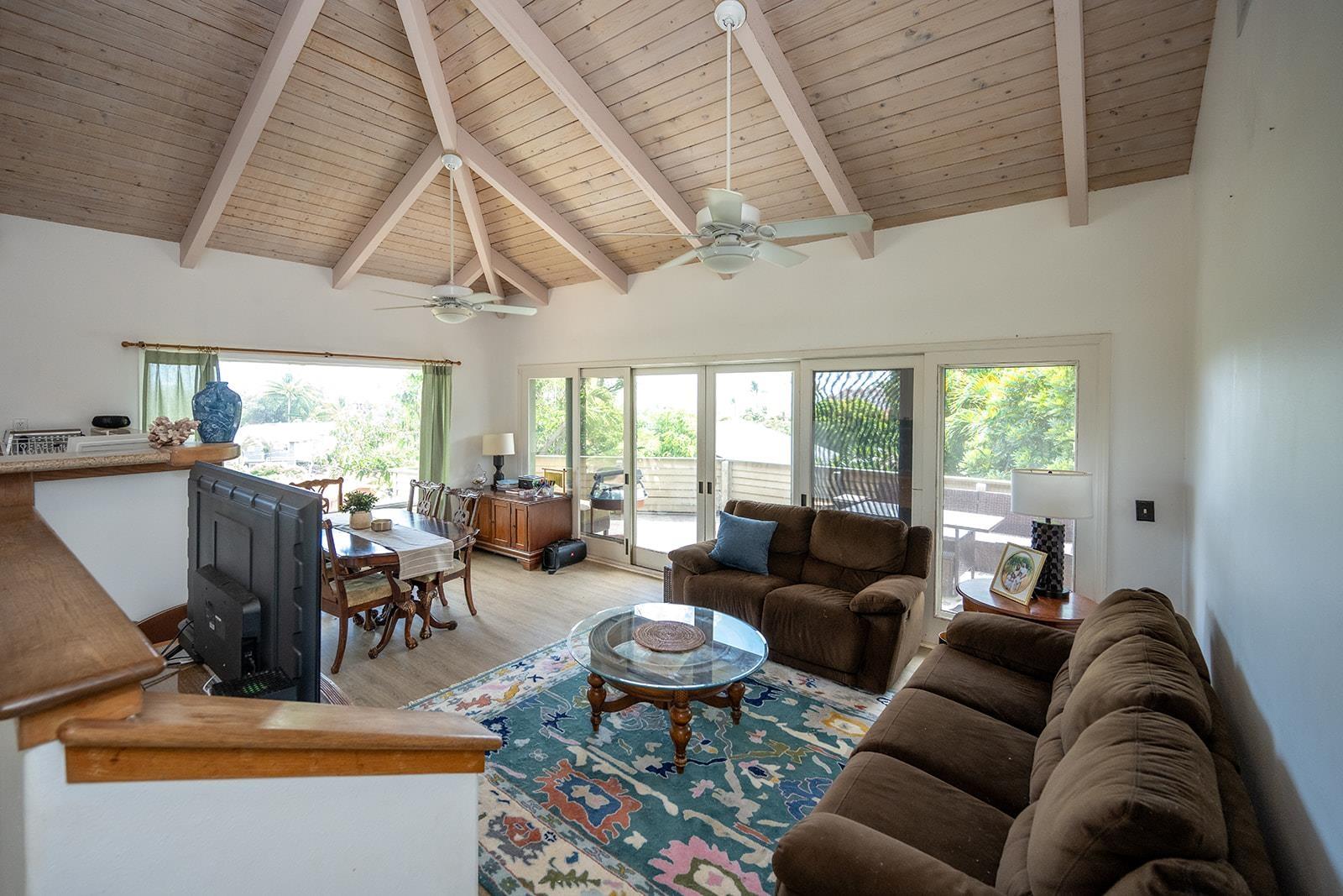 Mahinahina St, Lahaina, HI 96761
