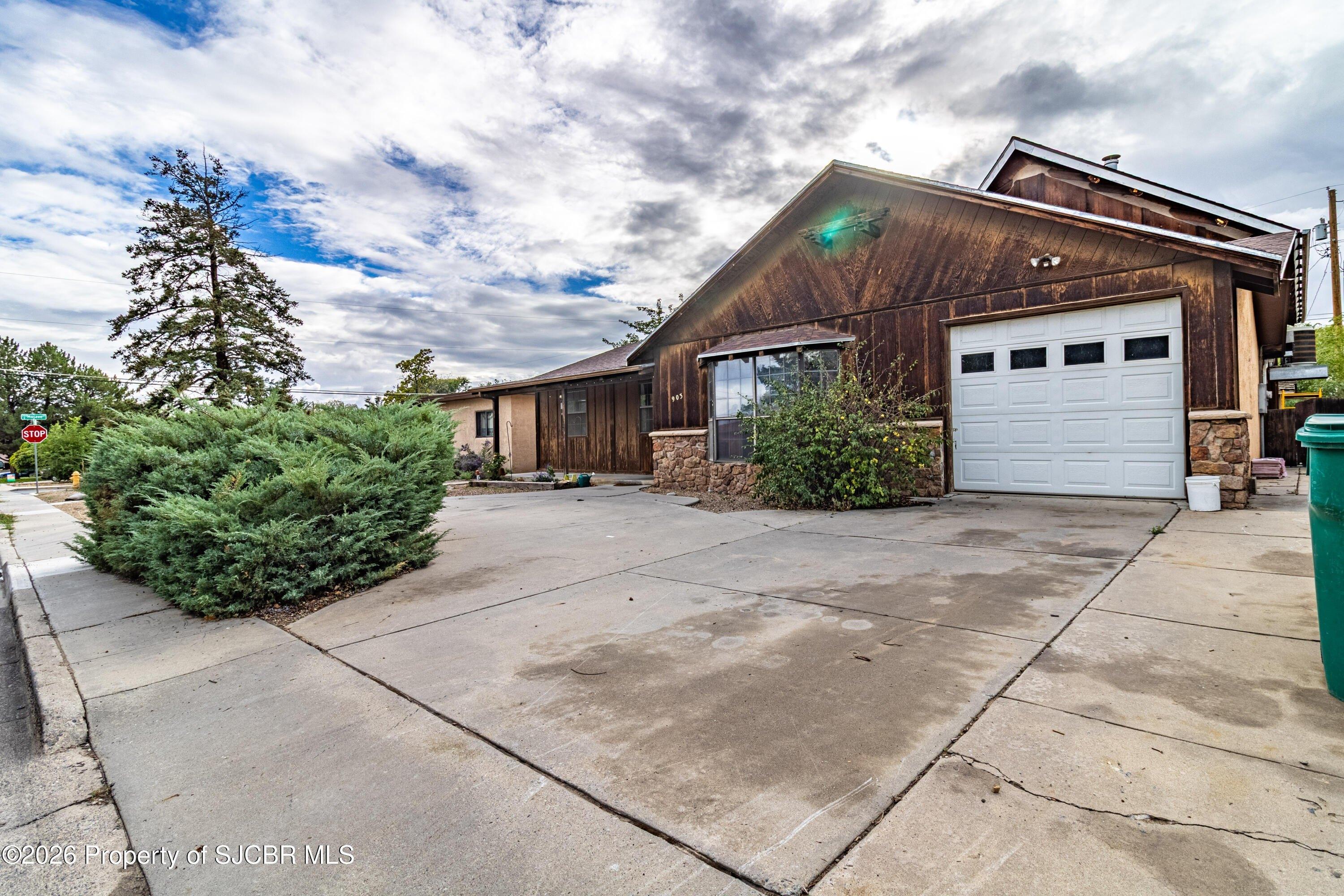 N Watson Ave, Farmington, NM 87401
