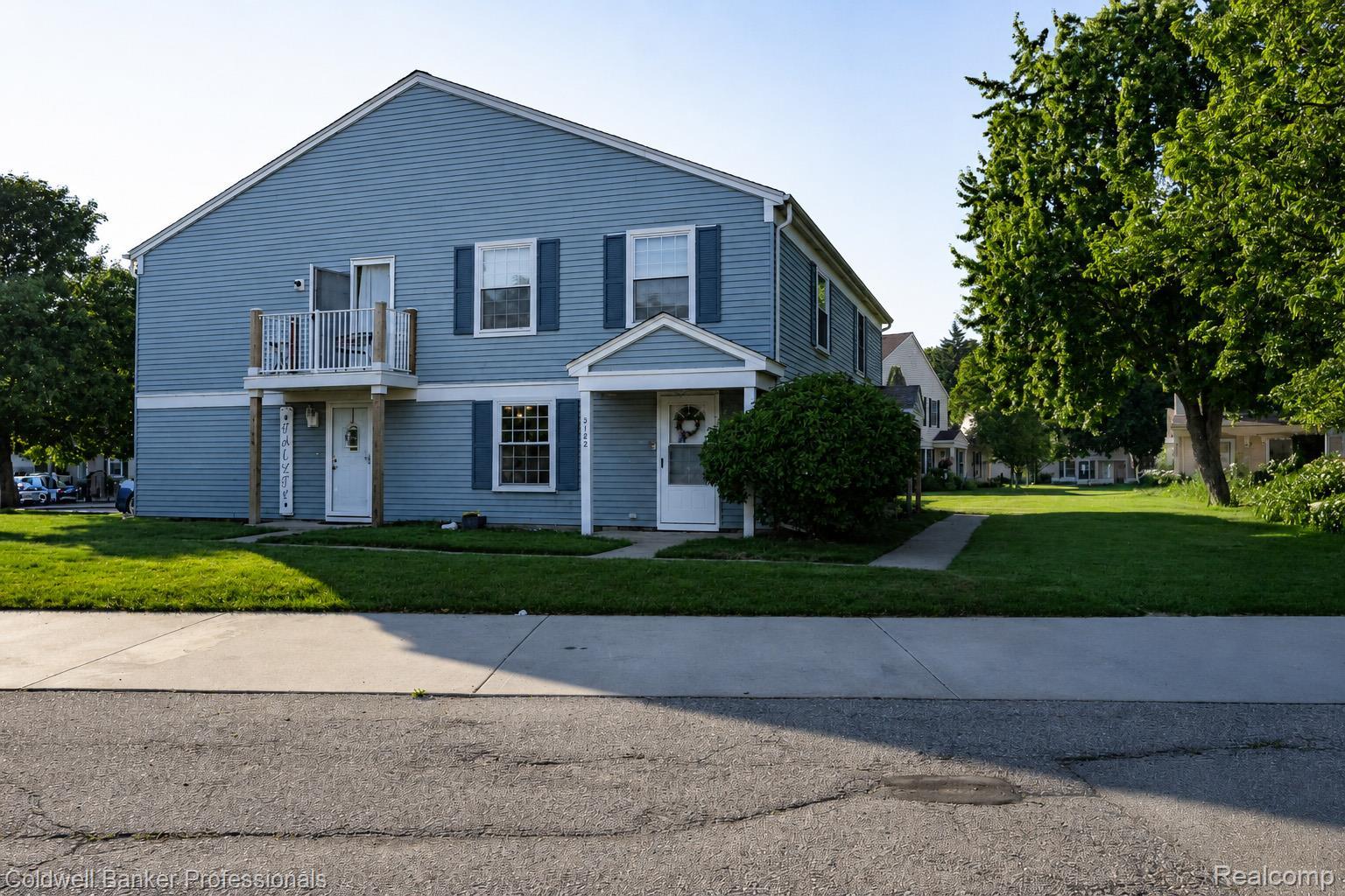 Beechtree Ct, Lake Orion, MI 48360