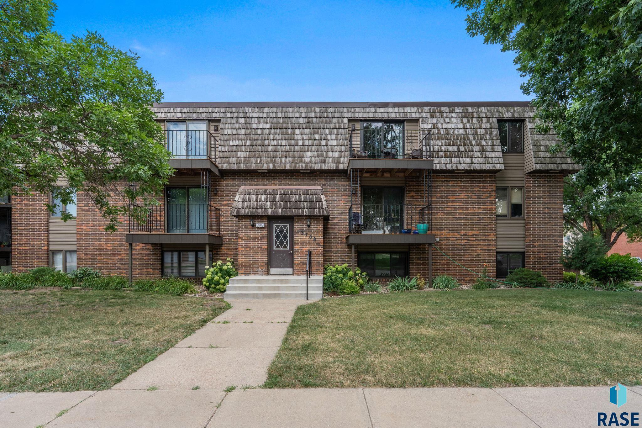 S Terry Ave, Sioux Falls, SD 57106