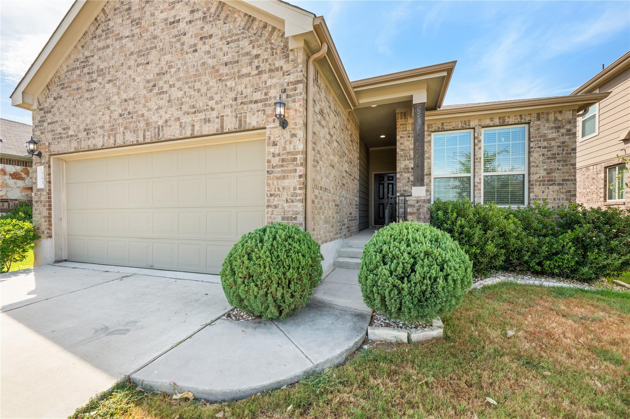 Duroc Dr, Hutto, TX 78634