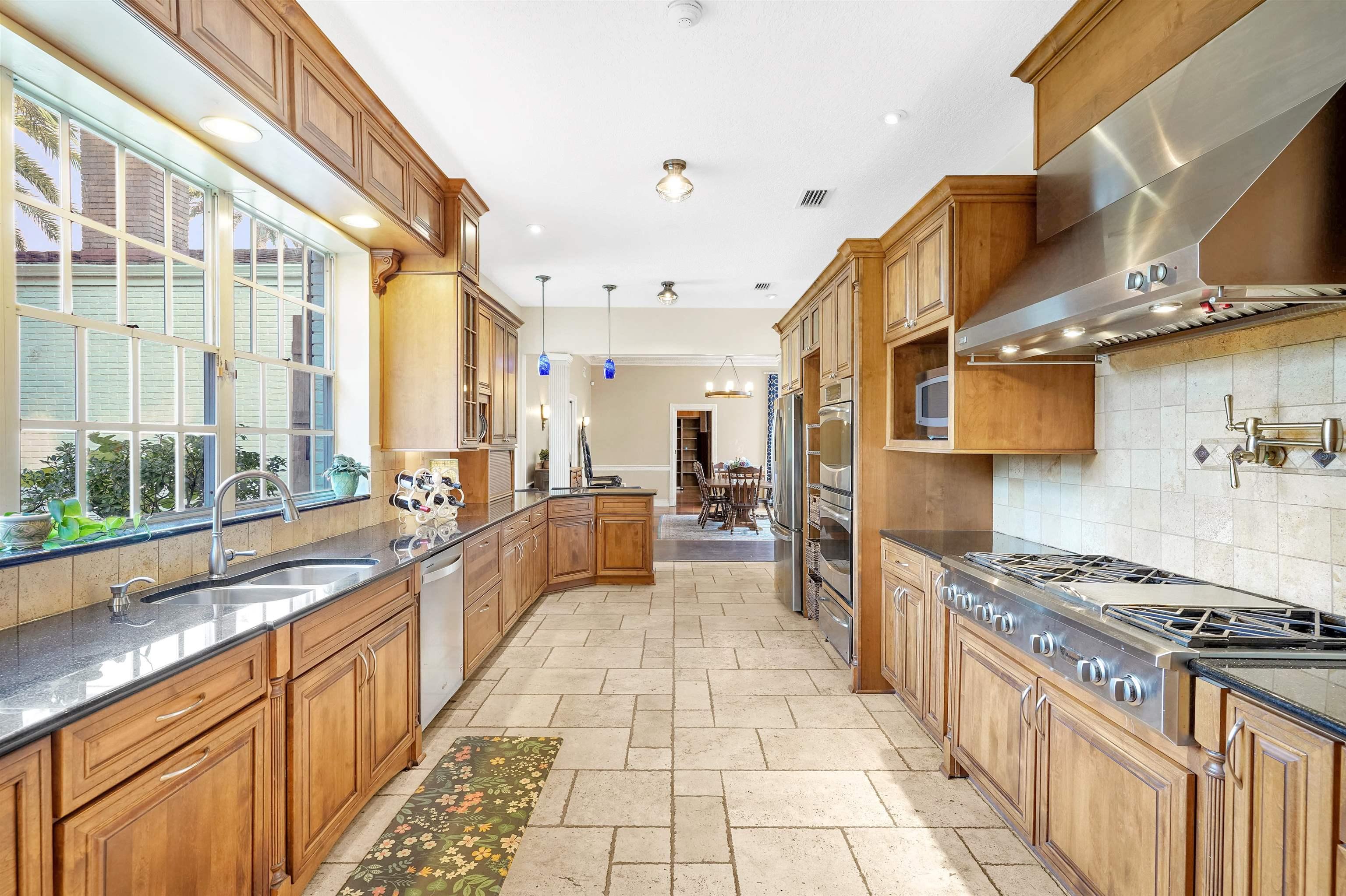 Willow Dr, Saint Augustine, FL 32080