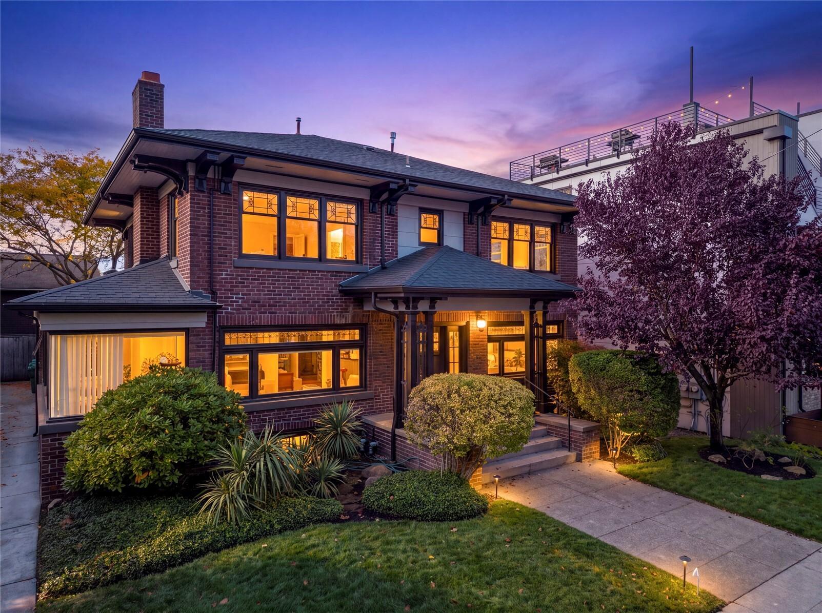 Phinney Ave N, Seattle, WA 98103