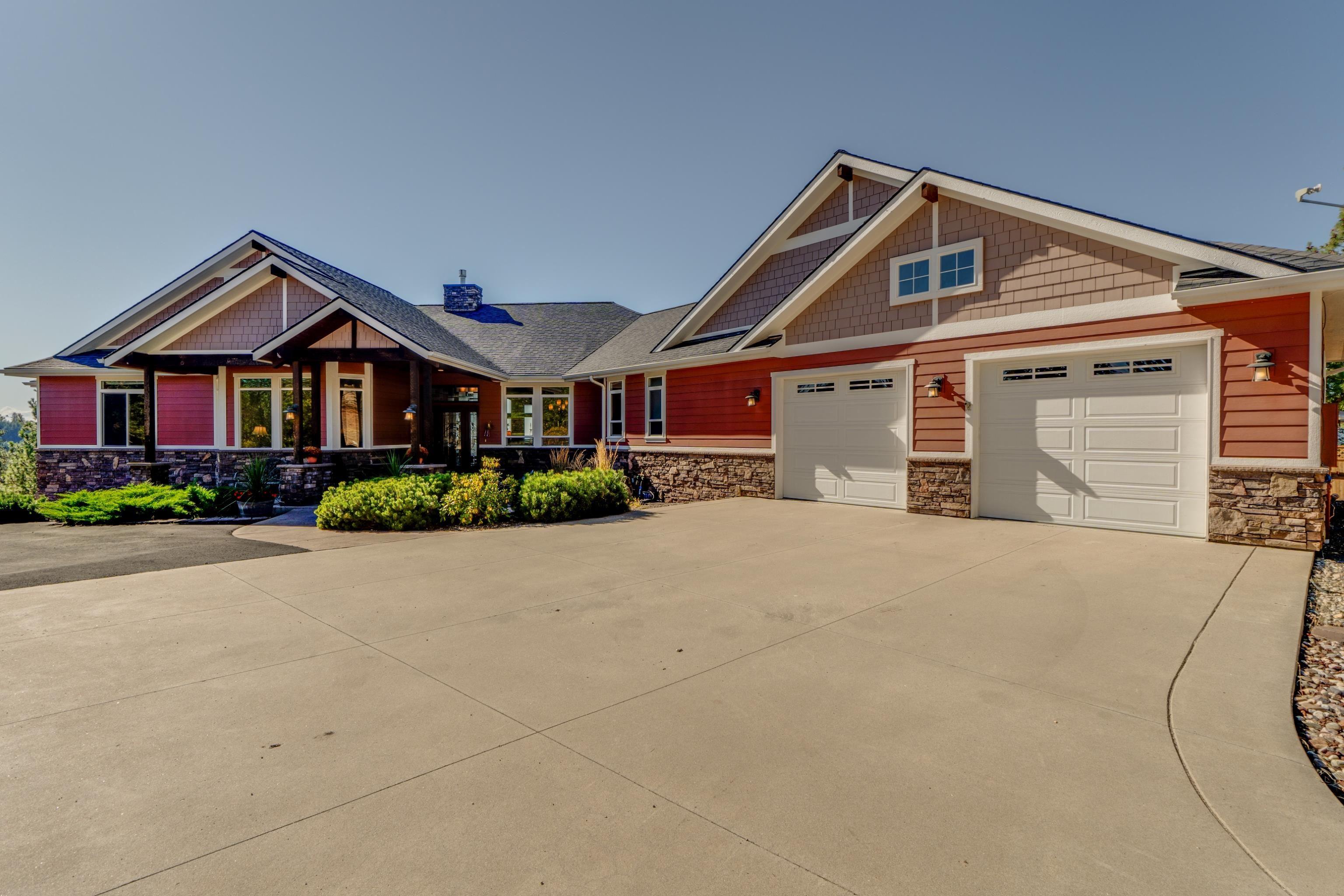 E Matthew Ln, Chattaroy, WA 99003