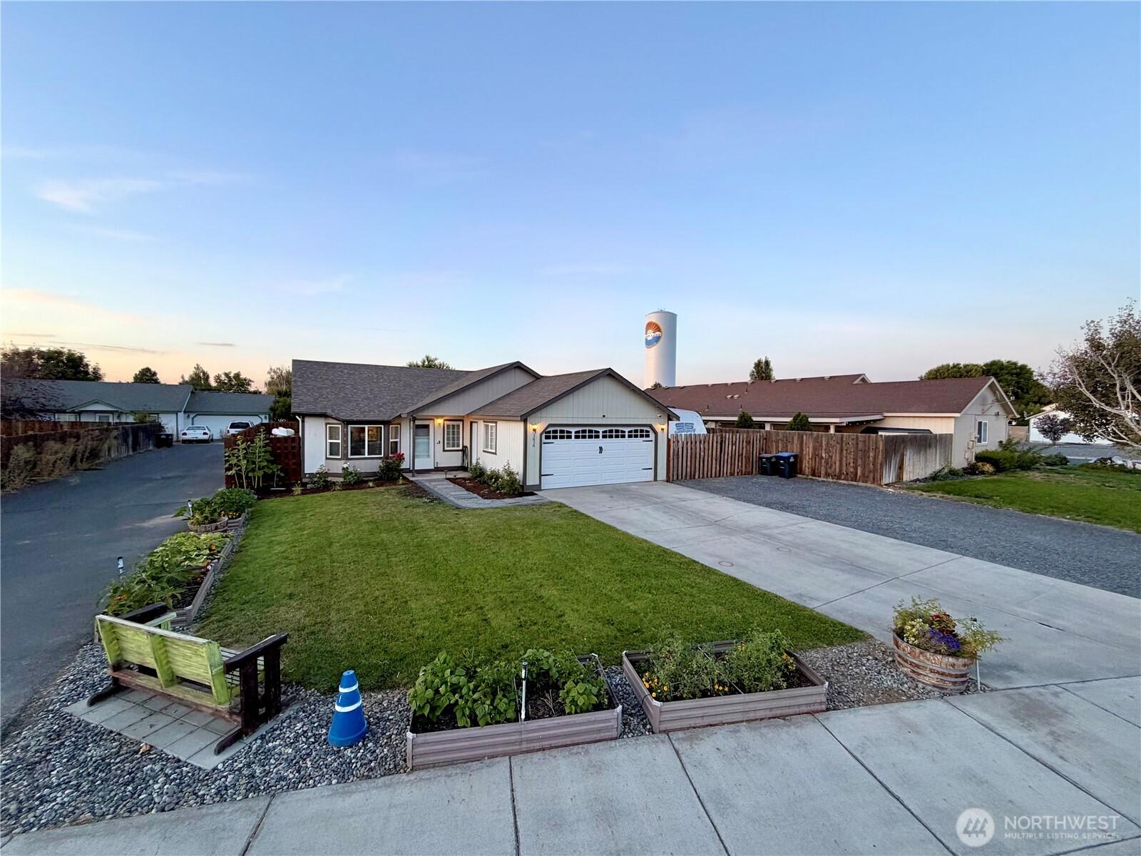 Pirate Ln Ne, Moses Lake, WA 98837