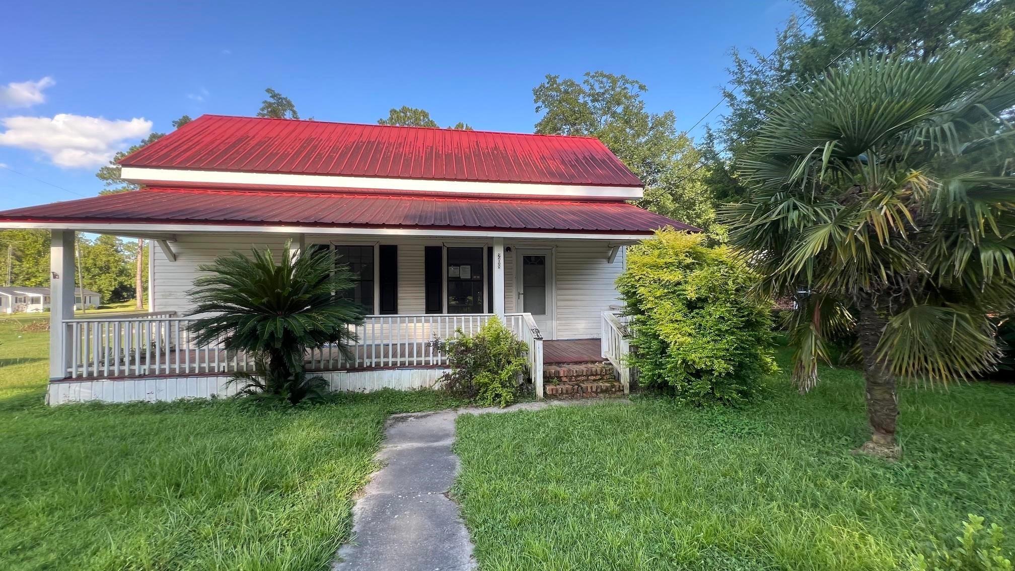 N Johnson St, Samson, AL 36477