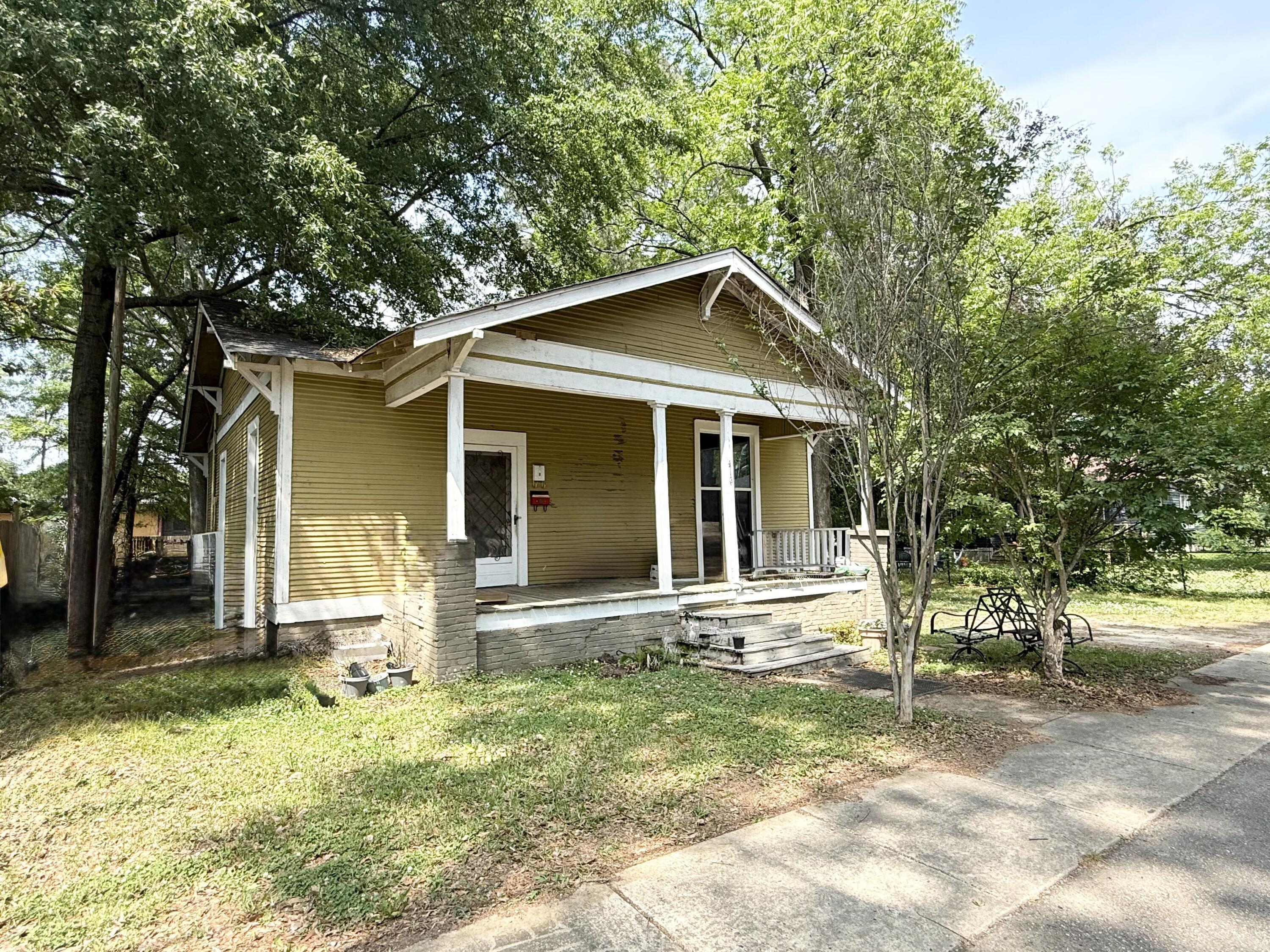 Elliott St, Tupelo, MS 38804