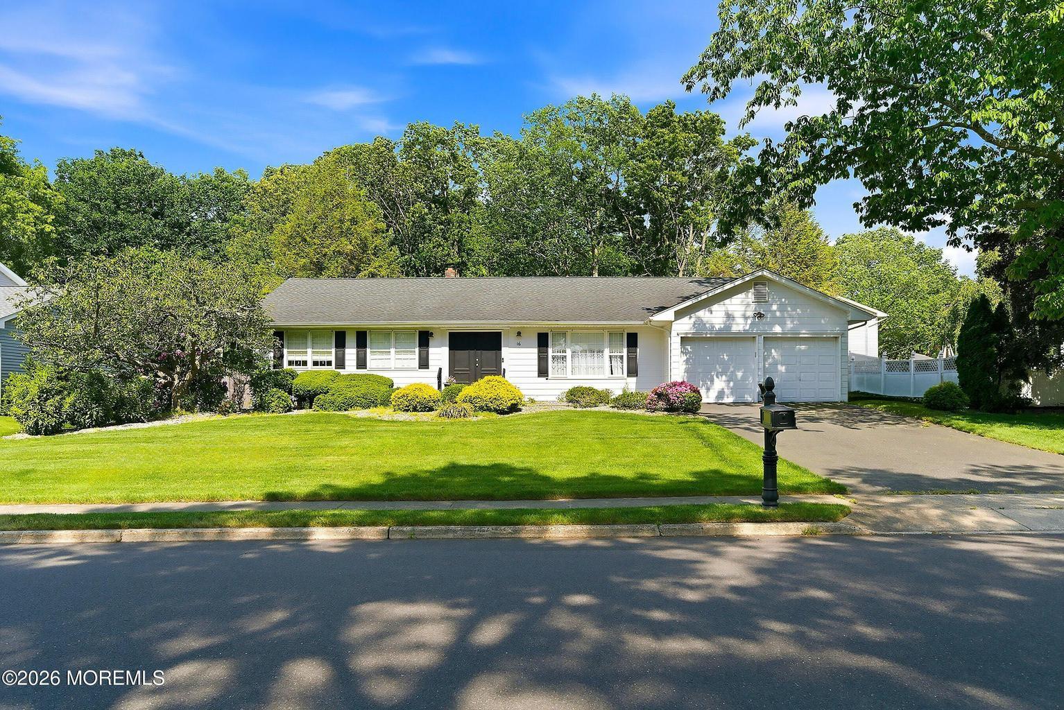 N Tunesbrook Dr, Toms River, NJ 08753