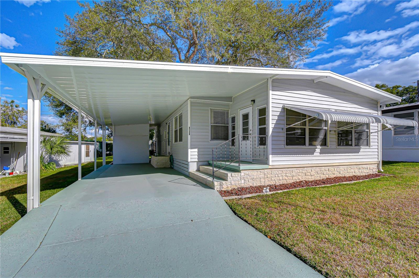Ridgewood Dr, Zephyrhills, FL 33542