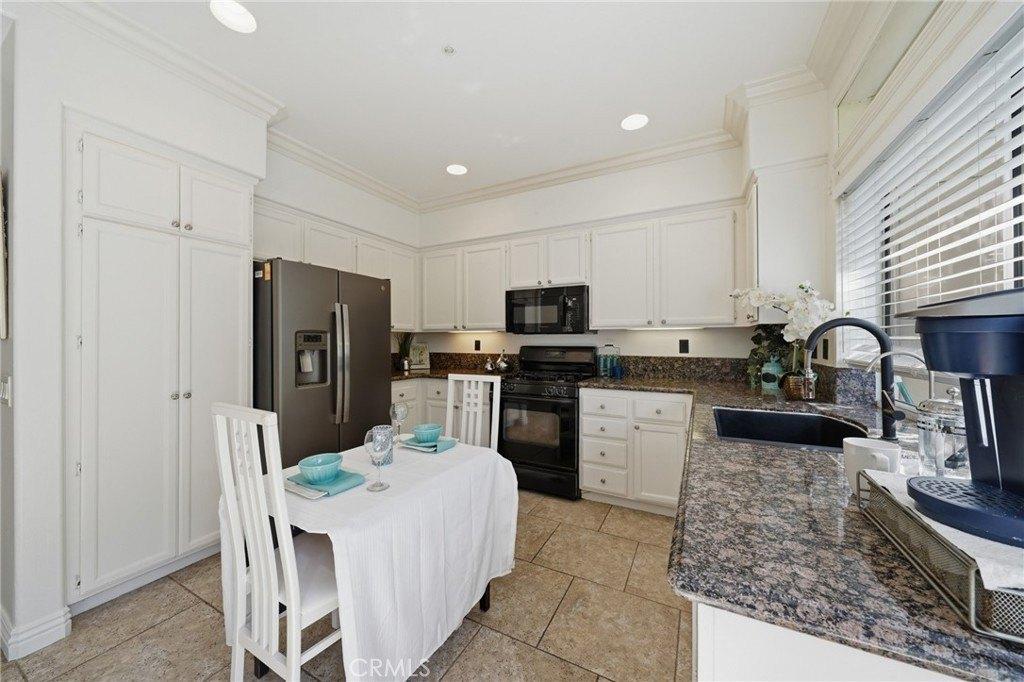 Via Madera, Rancho Santa Margarita, CA 92688