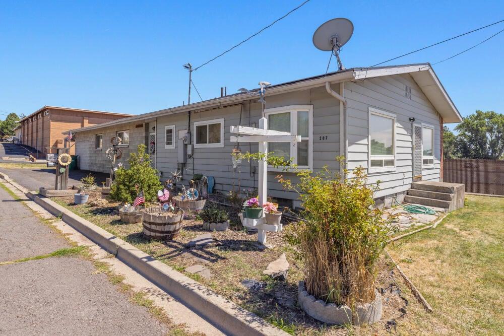 S Wendling St, Klamath Falls, OR 97601