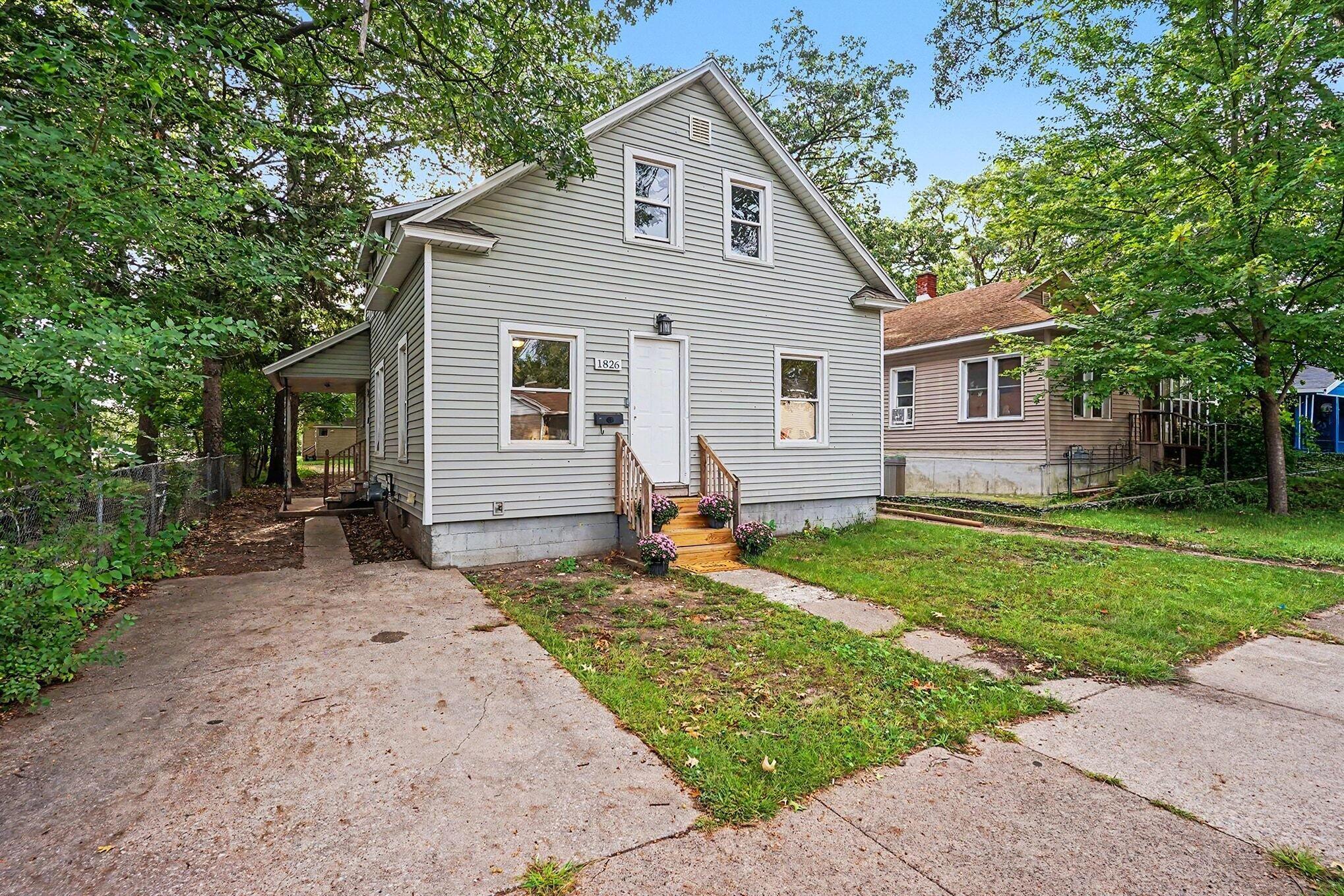 Mcilwraith St, Muskegon, MI 49442