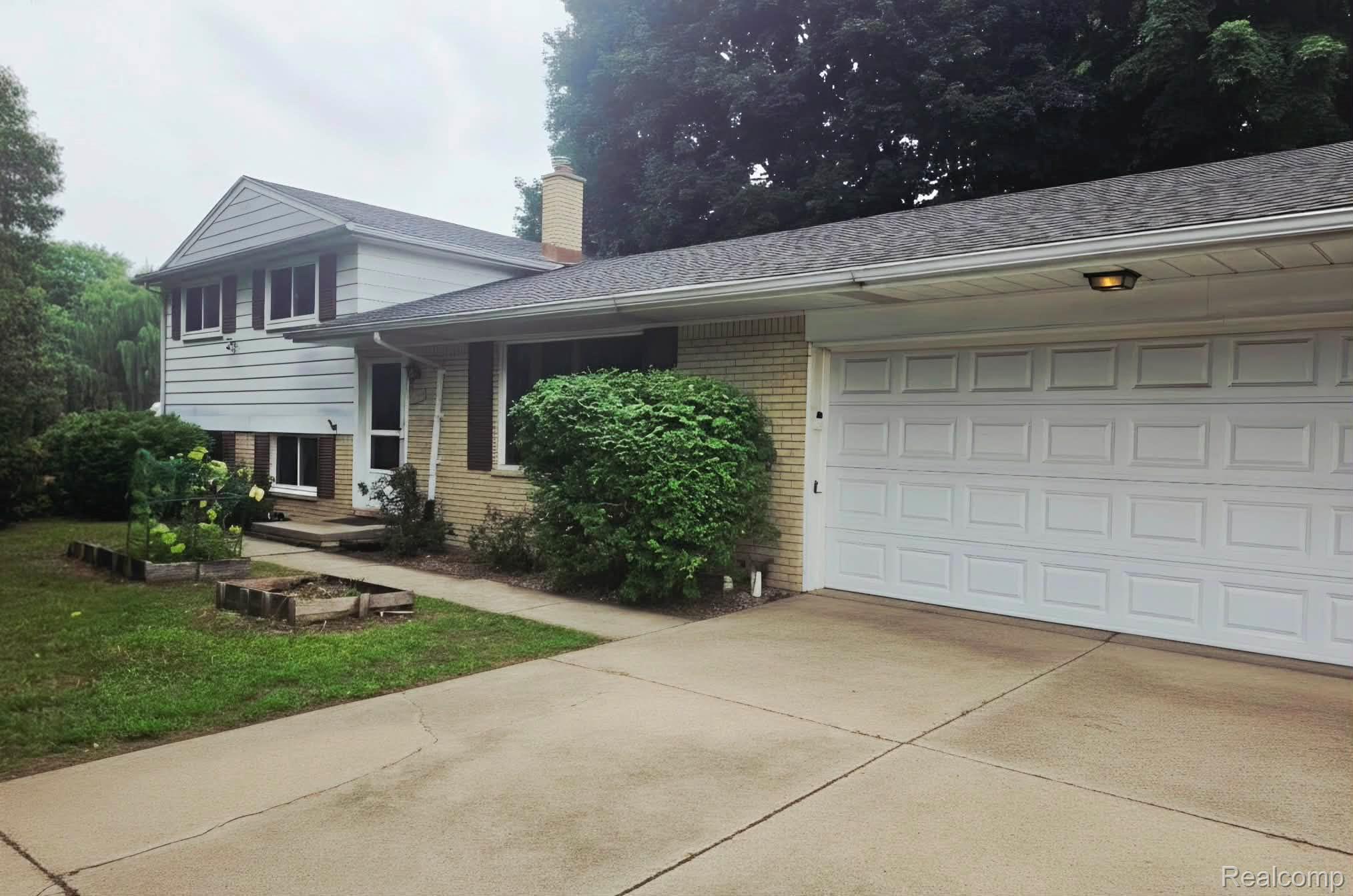 Wick Rd, Taylor, MI 48180