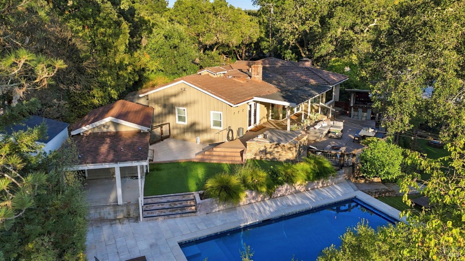 Oakcrest Ct, Napa, CA 94558