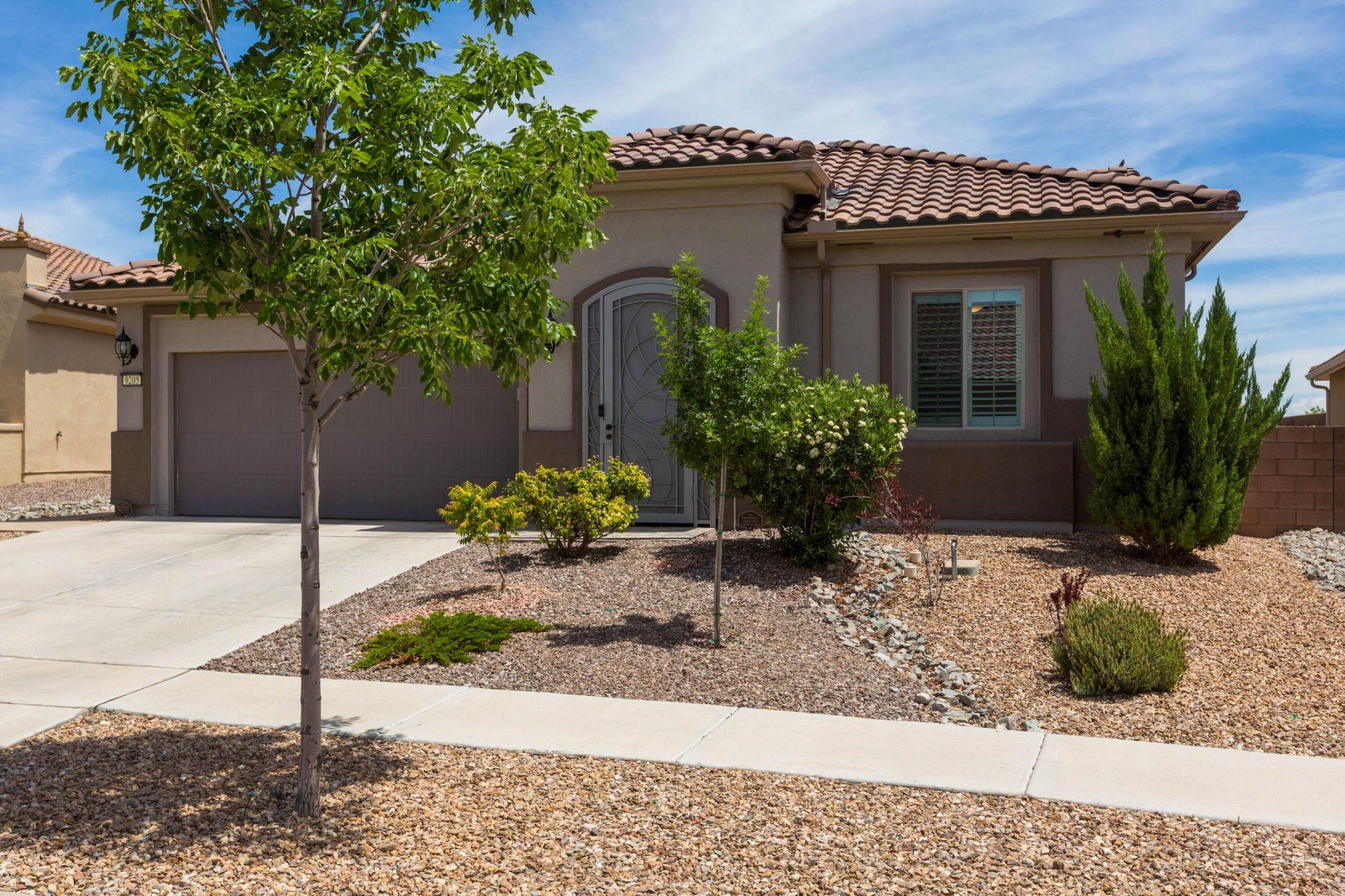 Falls Creek Trl Nw, Albuquerque, NM 87120