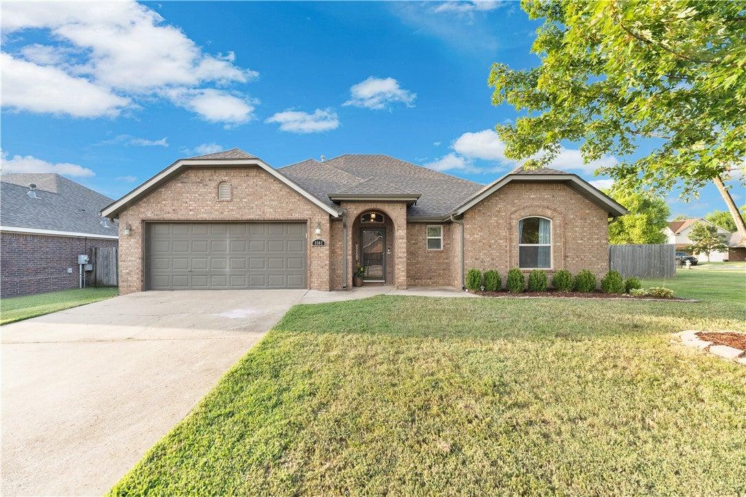 S Stoney Point Rd, Rogers, AR 72758
