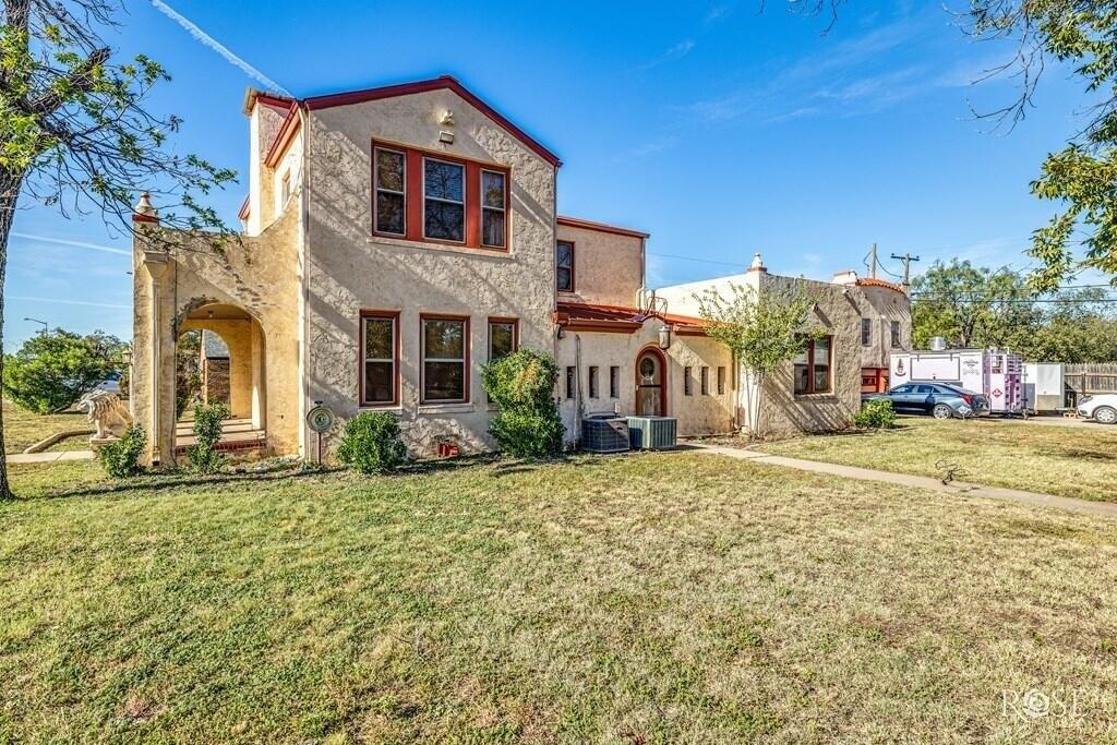 Dallas St, San Angelo, TX 76901