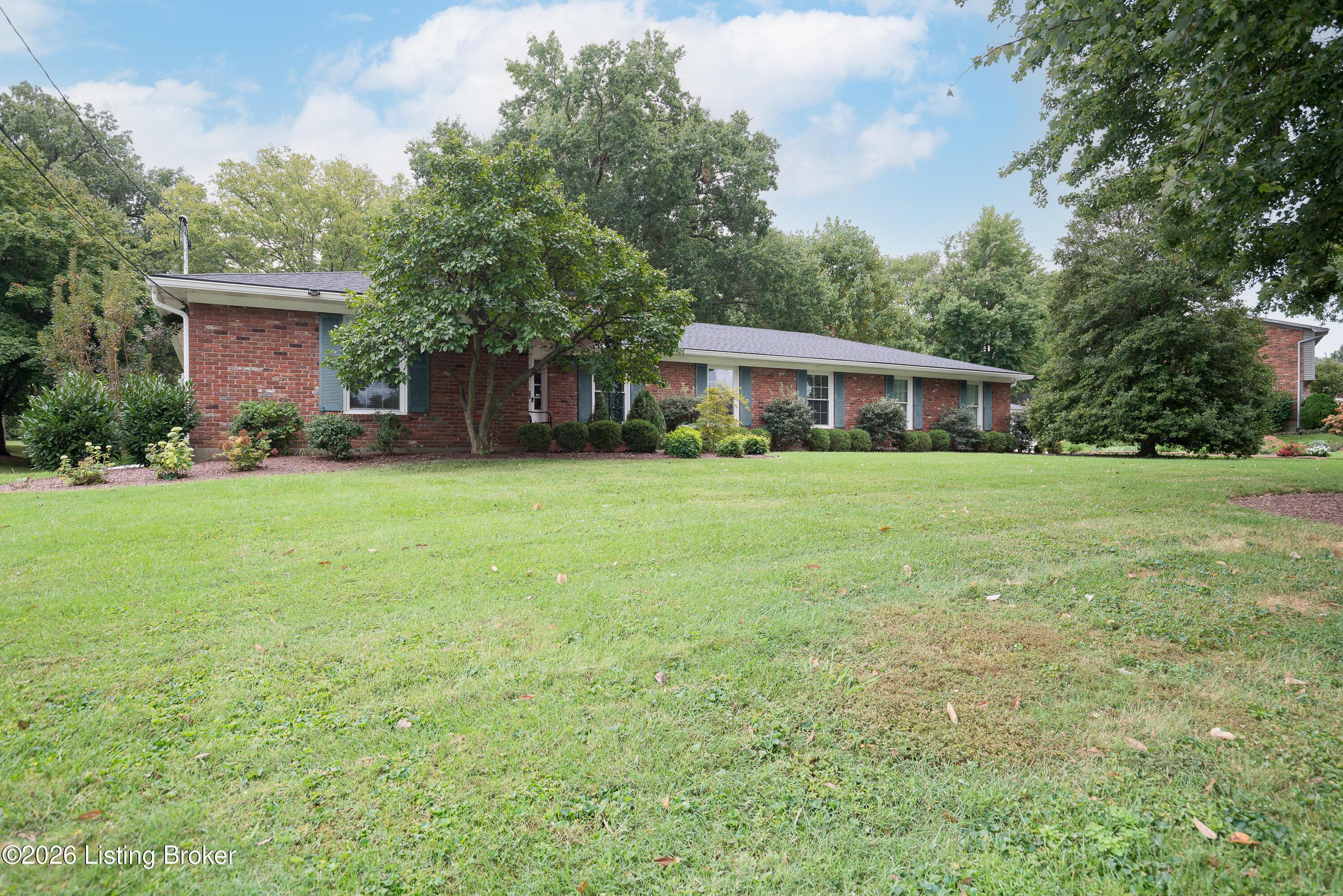 Random Way, Louisville, KY 40291