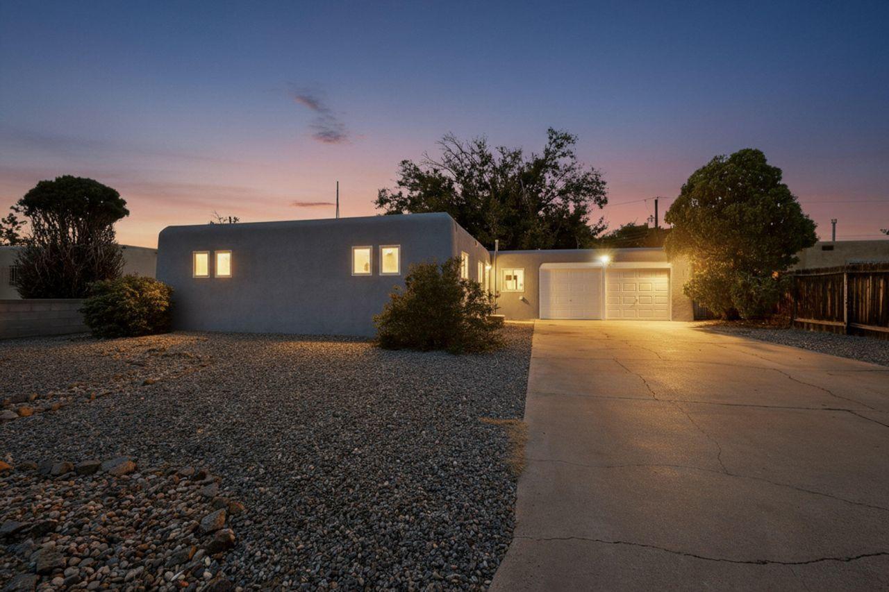 Van Buren St Ne, Albuquerque, NM 87110