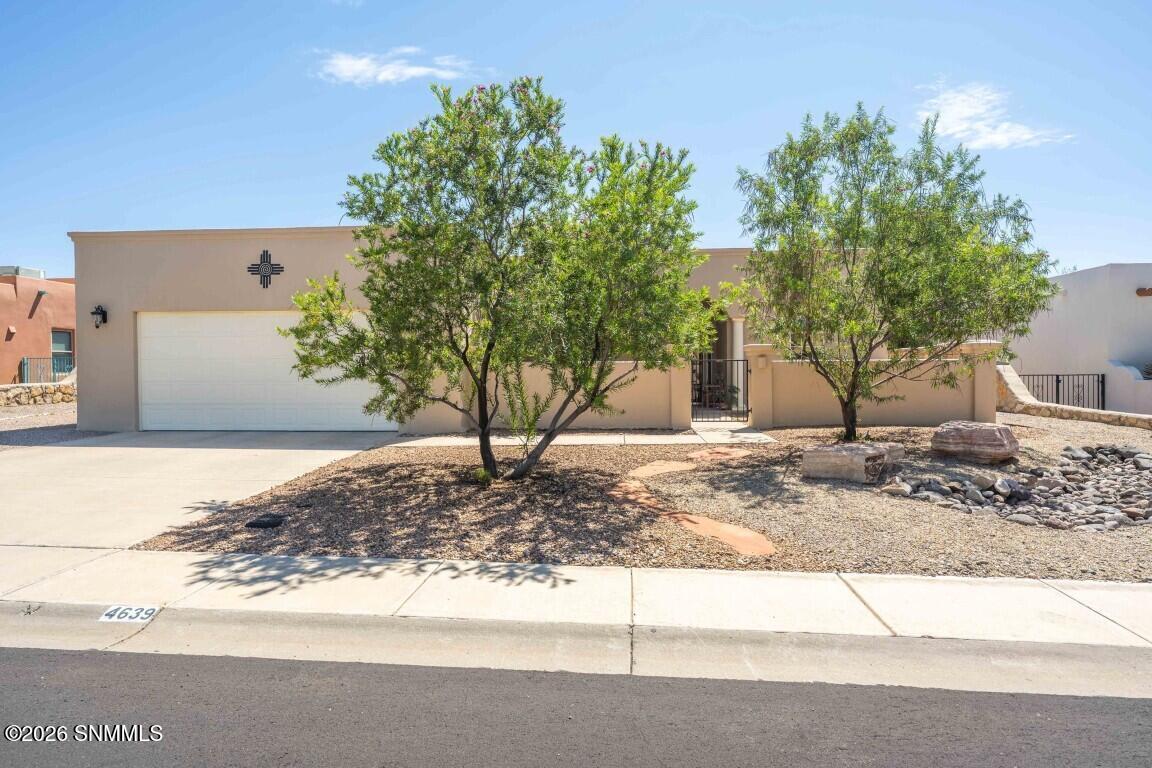 Calle De Nubes, Las Cruces, NM 88012