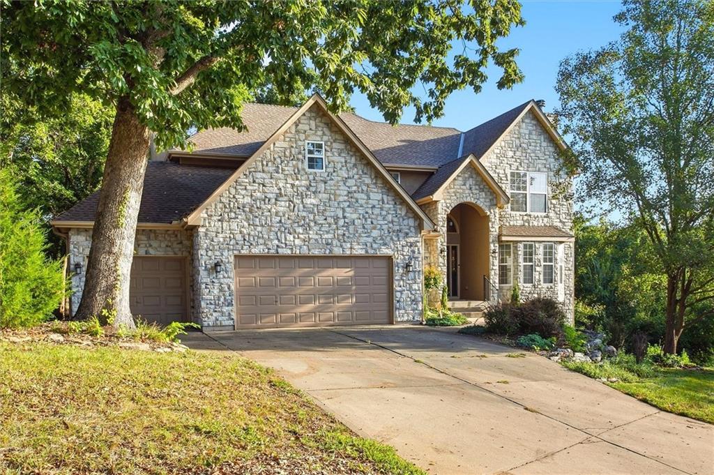 E 28th Street Ct, Blue Springs, MO 64015