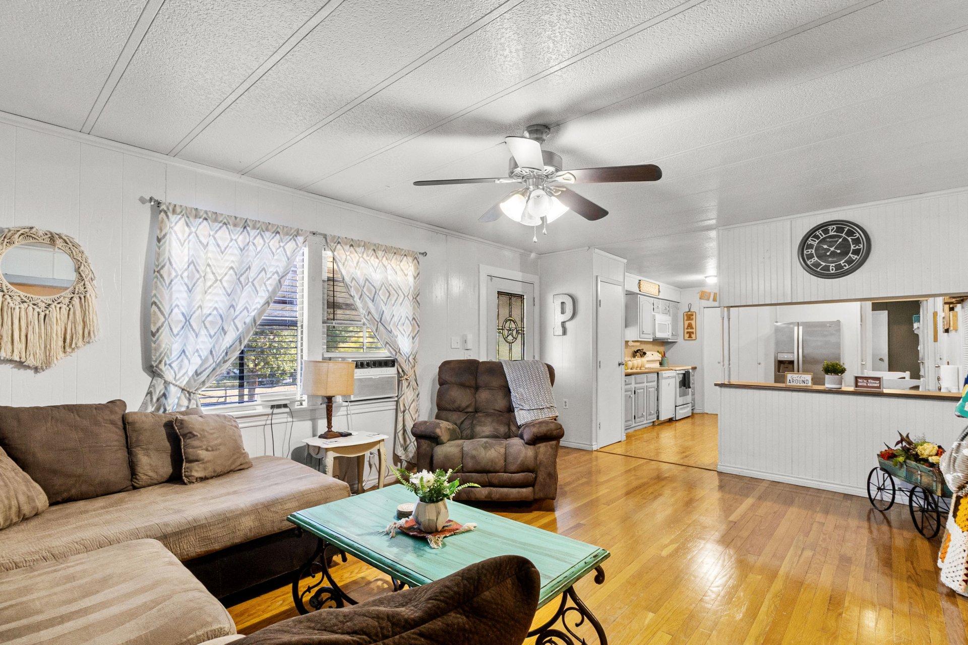South St, Tow, TX 78672