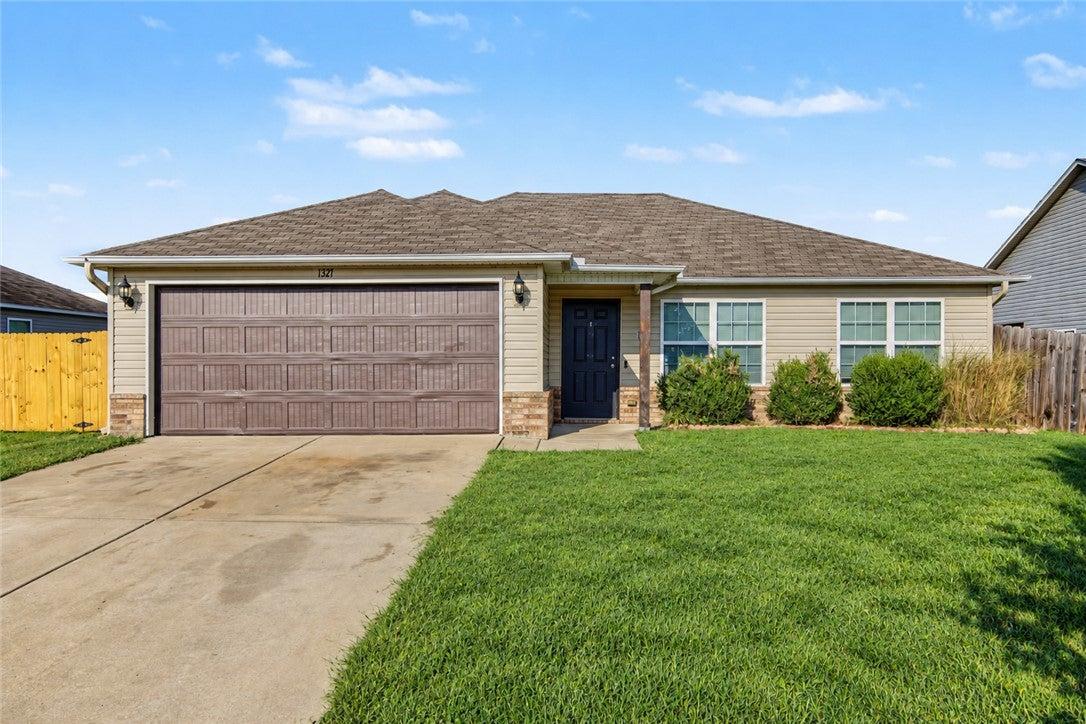 S Apollo Dr, Fayetteville, AR 72701