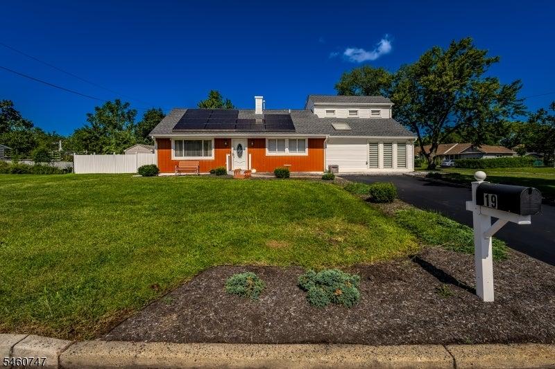 Rebecca Pl, Piscataway, NJ 08854