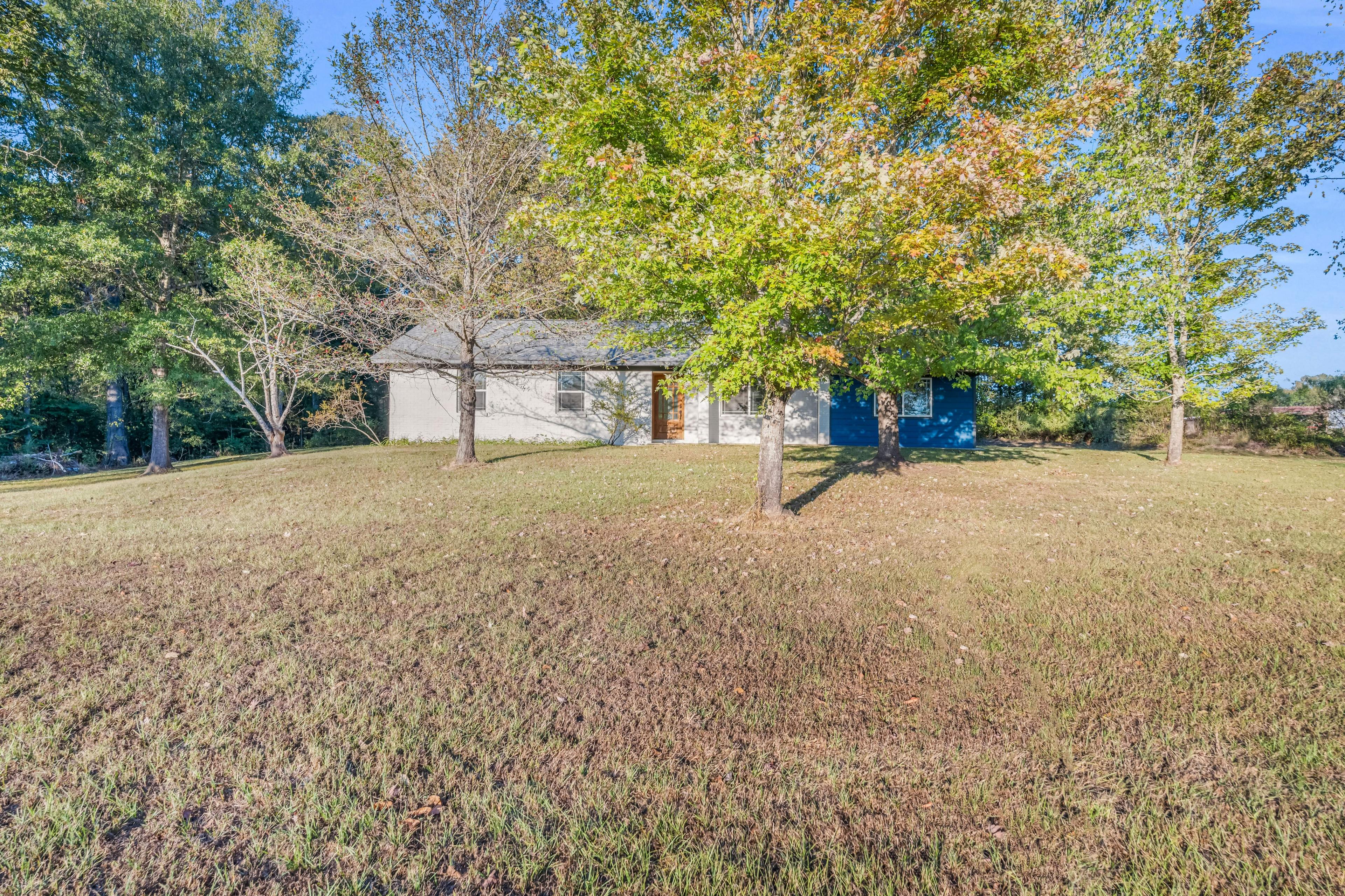 Waddell Rd, Cedarbluff, MS 39741