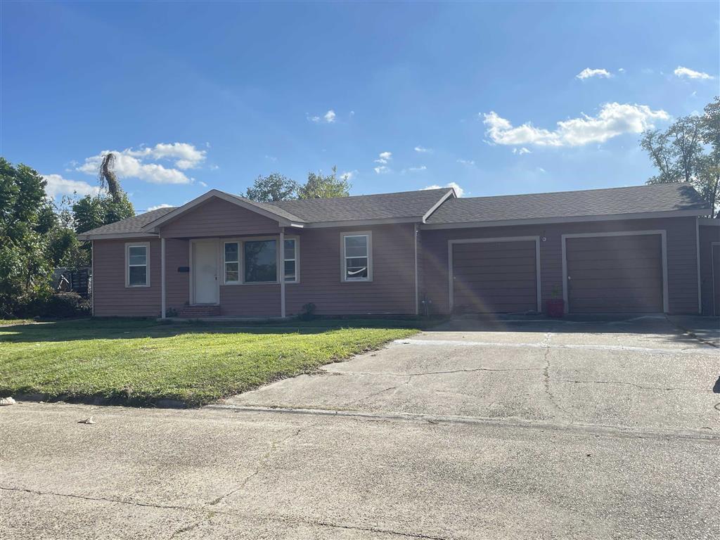W Hale St, Lake Charles, LA 70601