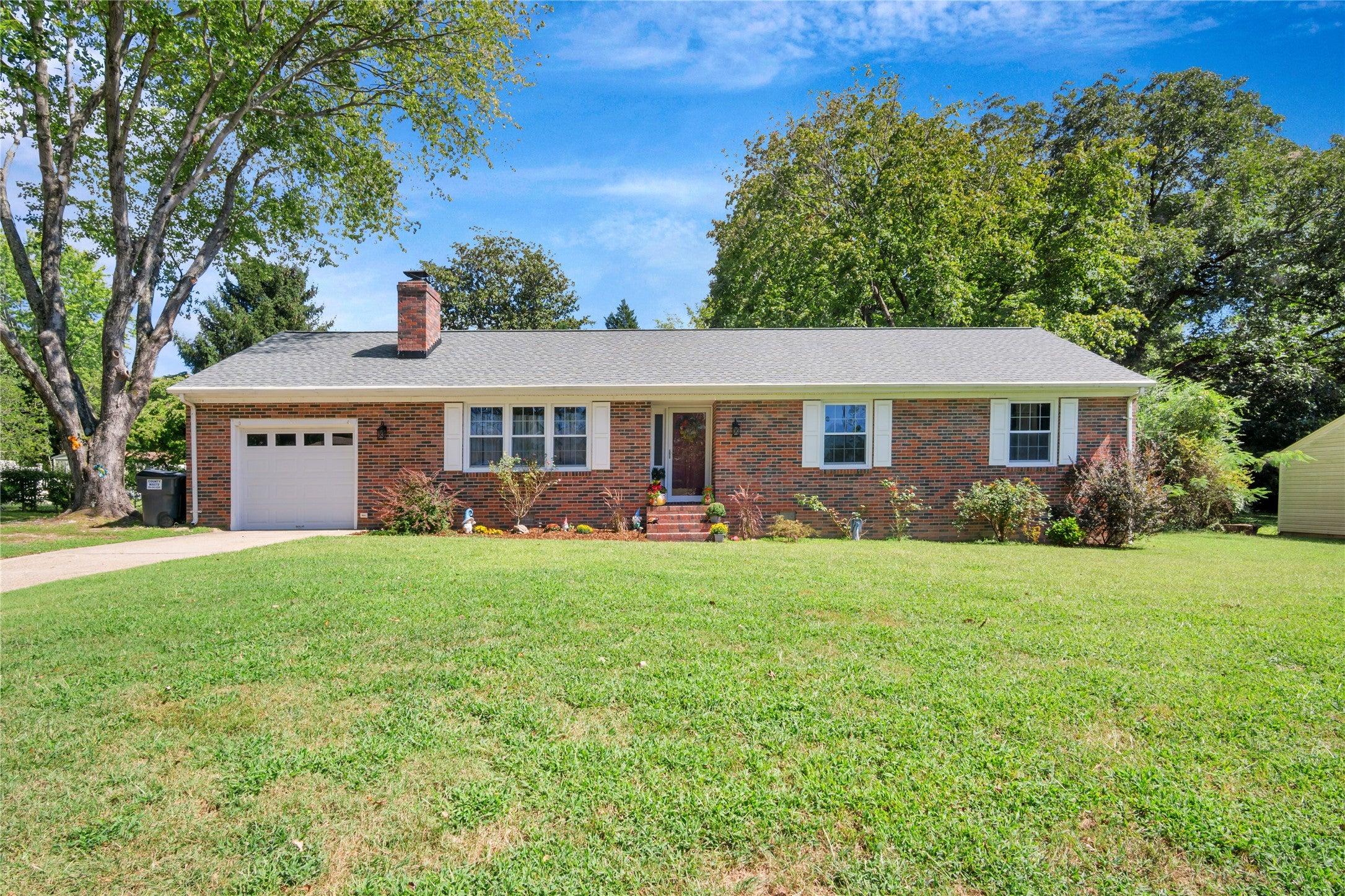 Laurel Ln, Williamsburg, VA 23185