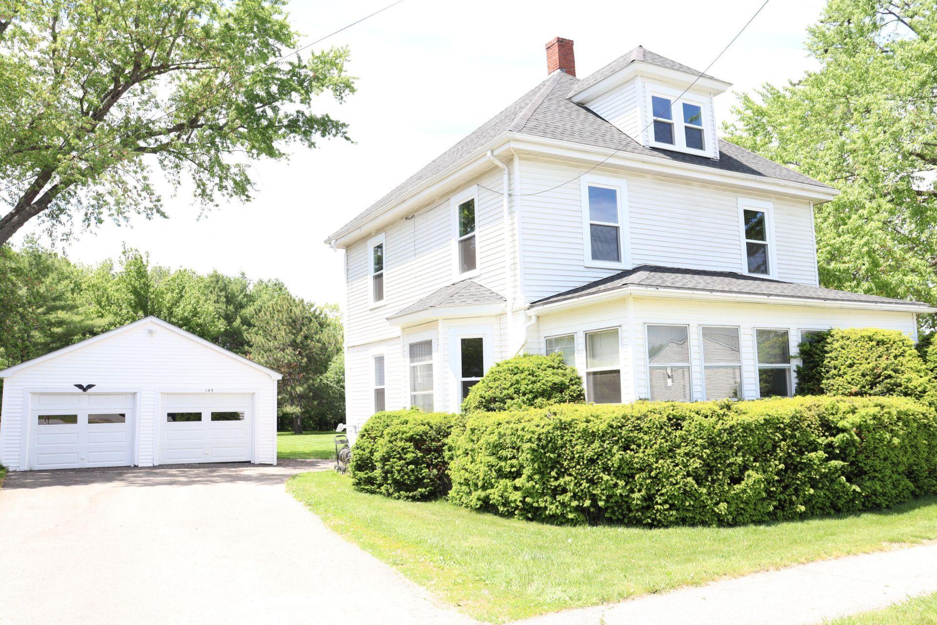 Chamberlain St, Brewer, ME 04412