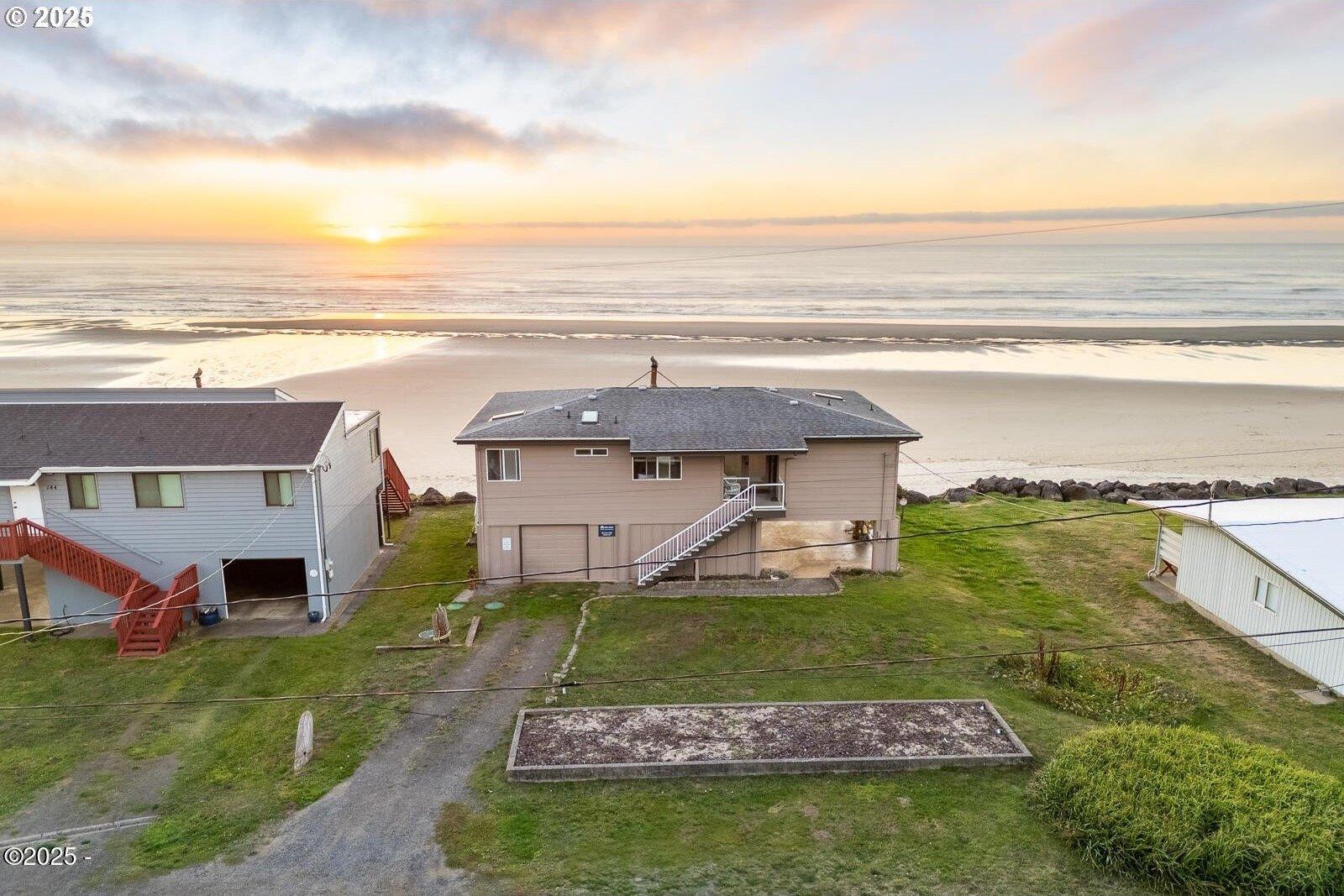 Nw Spencer St, Yachats, OR 97498