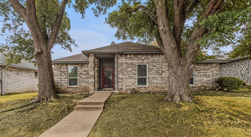 Wood Creek Ln, Garland, TX 75044