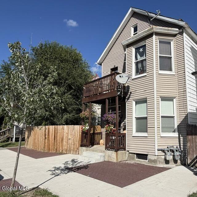 5th Ave, Troy, NY 12180