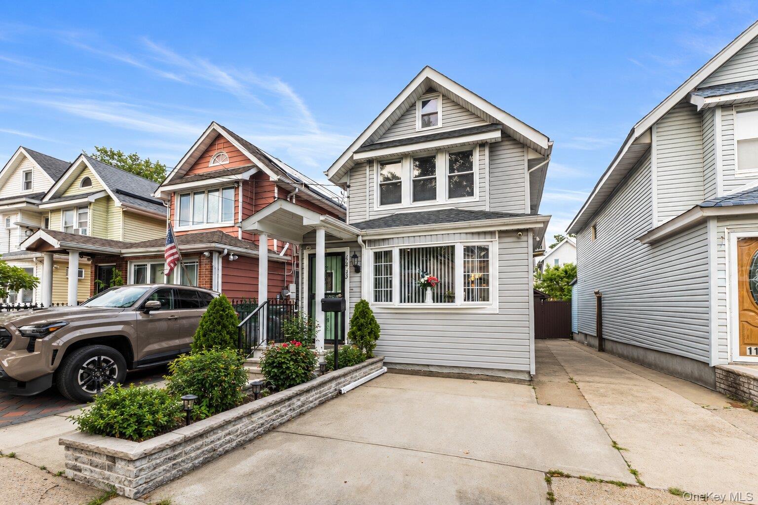 121st St, South Ozone Park, NY 11420
