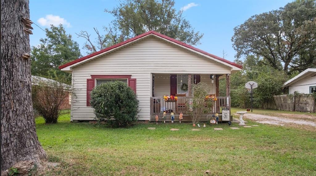 Katie St, Pineville, LA 71360