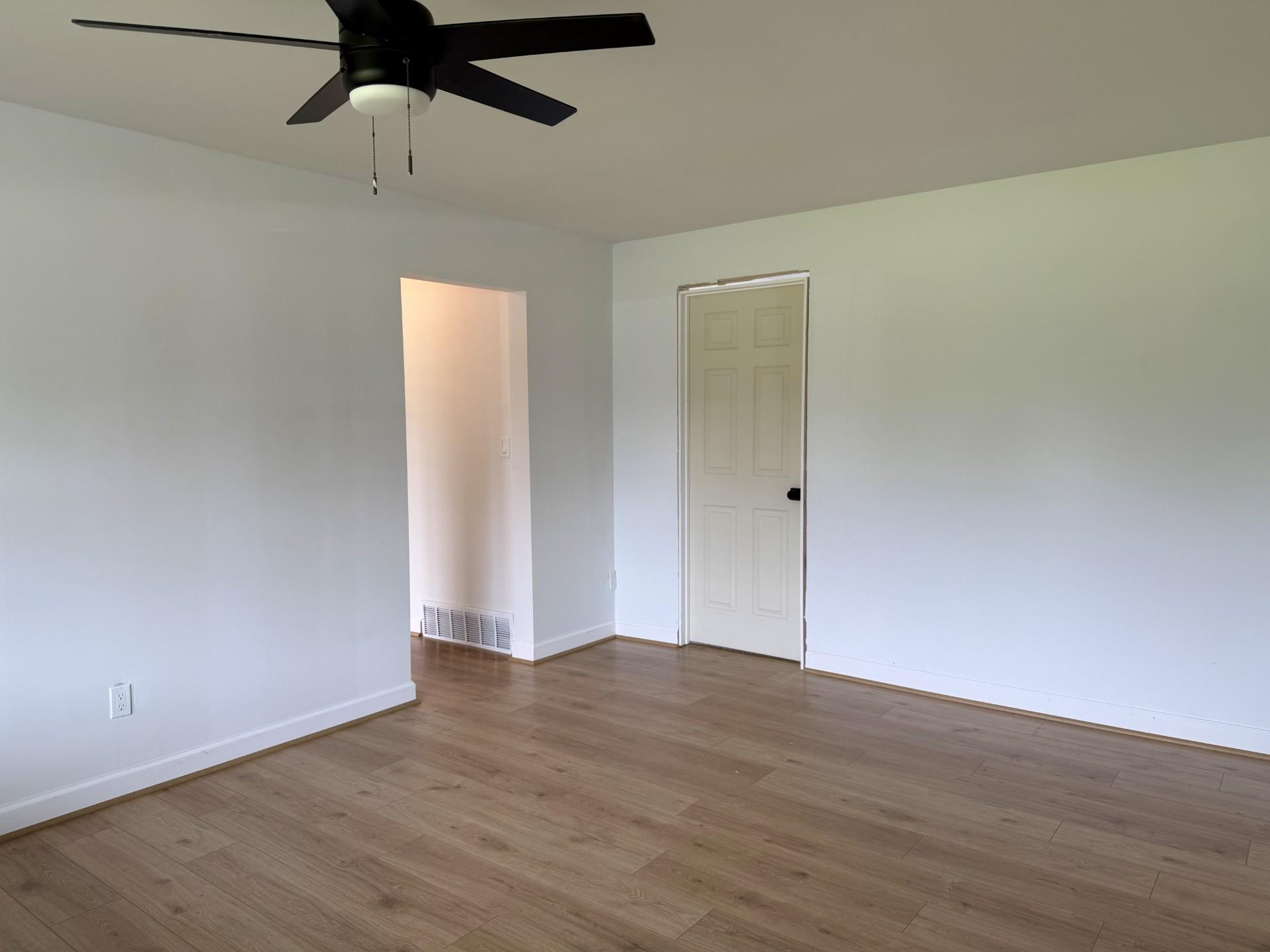 Chestnut St, Dalzell, IL 61320