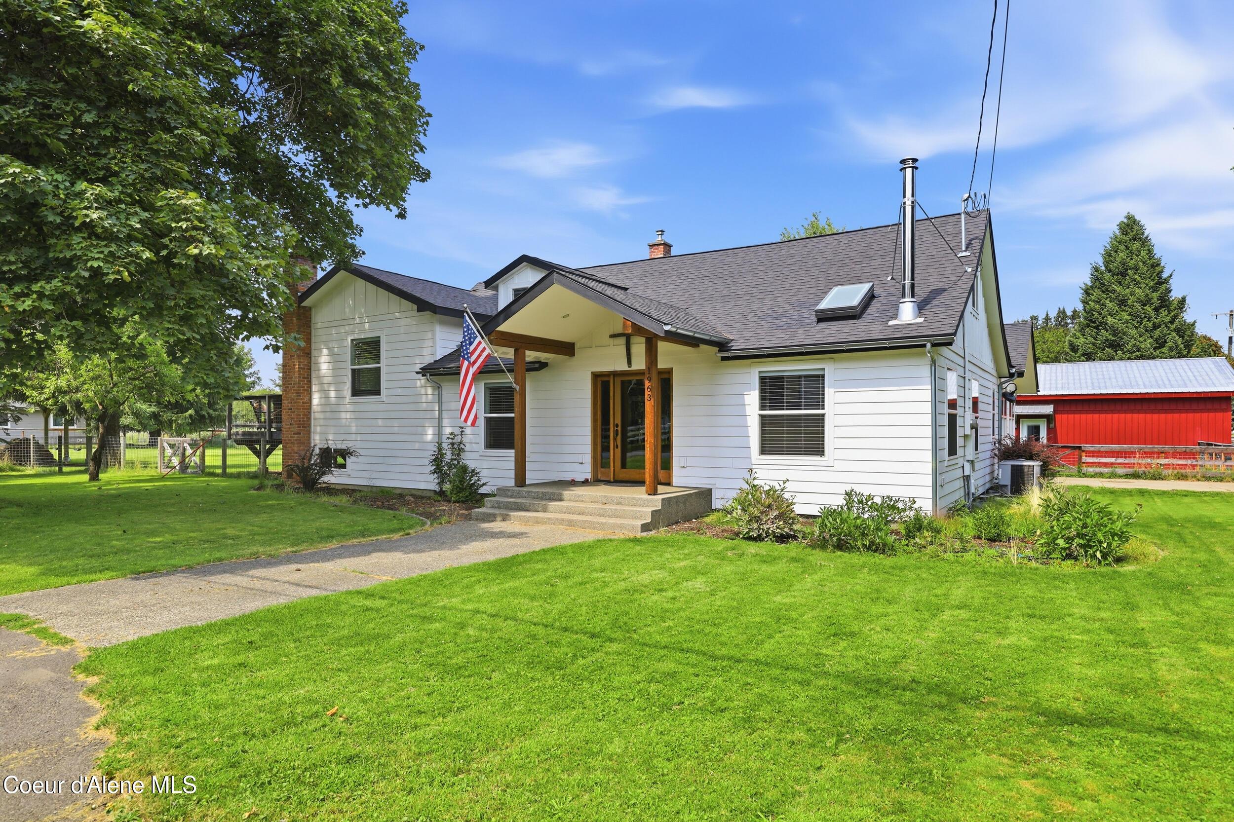 E Hanley Ave, Dalton Gardens, ID 83815