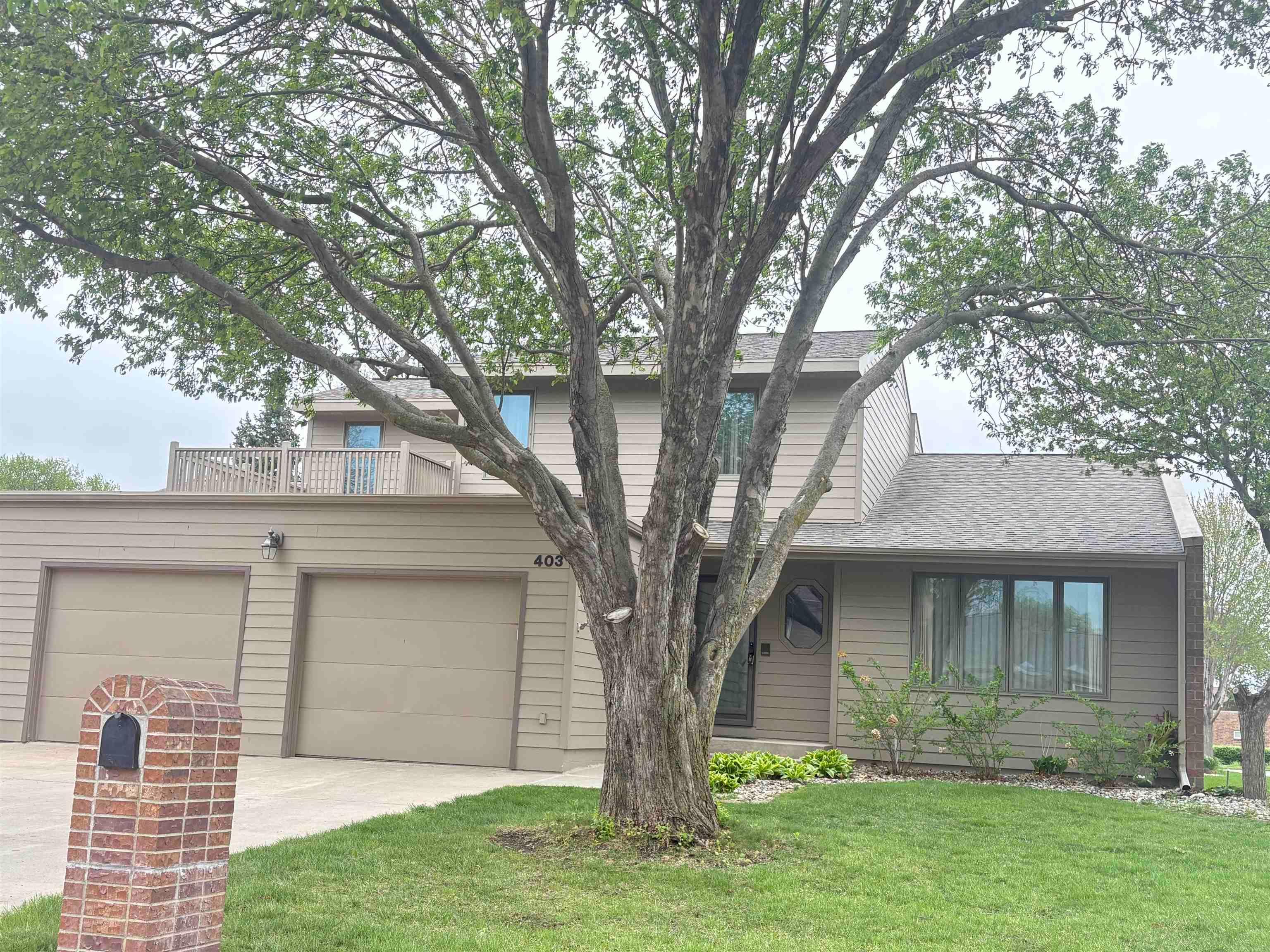 Hespe Dr, Norfolk, NE 68701