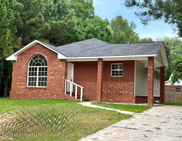 Beachview Dr, Ocean Springs, MS 39564