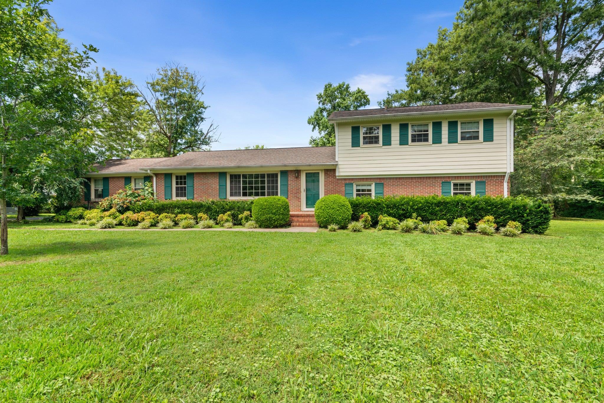 Lannom Cir, Tullahoma, TN 37388