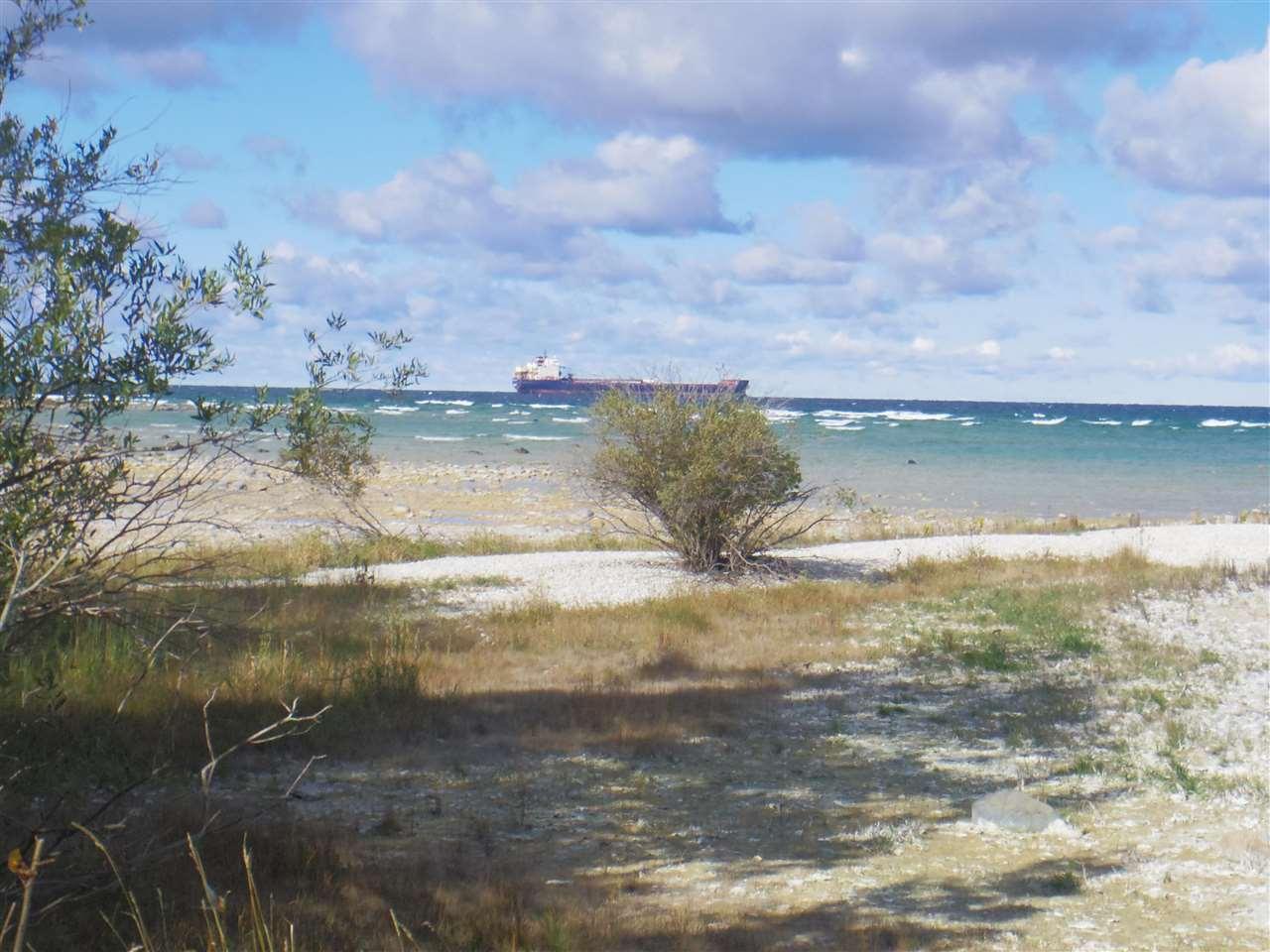 Bay St, Charlevoix, MI 49720