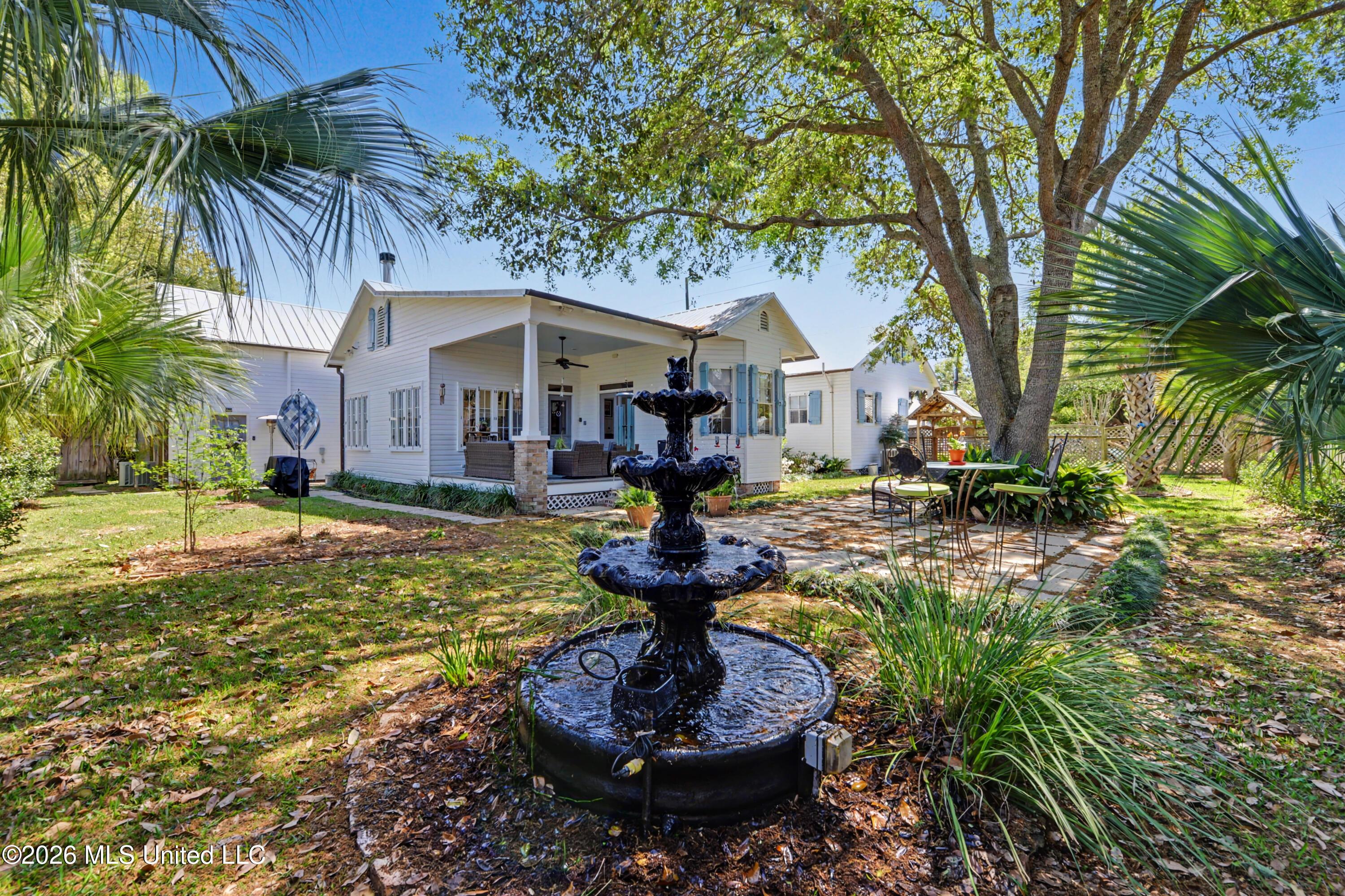 Carroll Ave, Bay Saint Louis, MS 39520