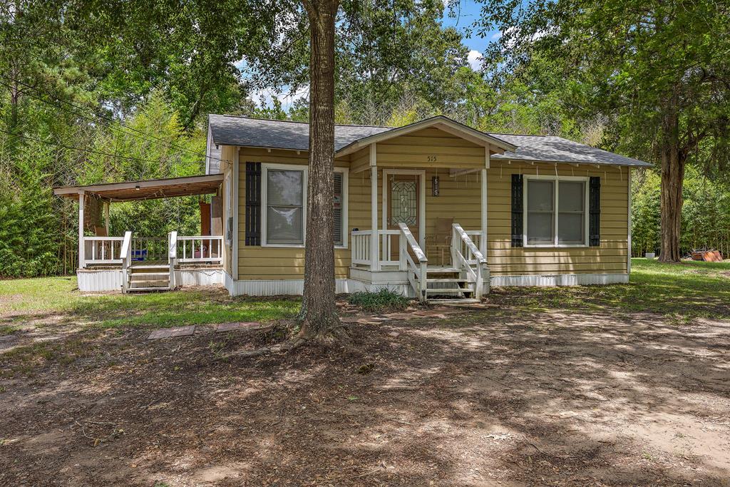 E Linn St, Huntington, TX 75949