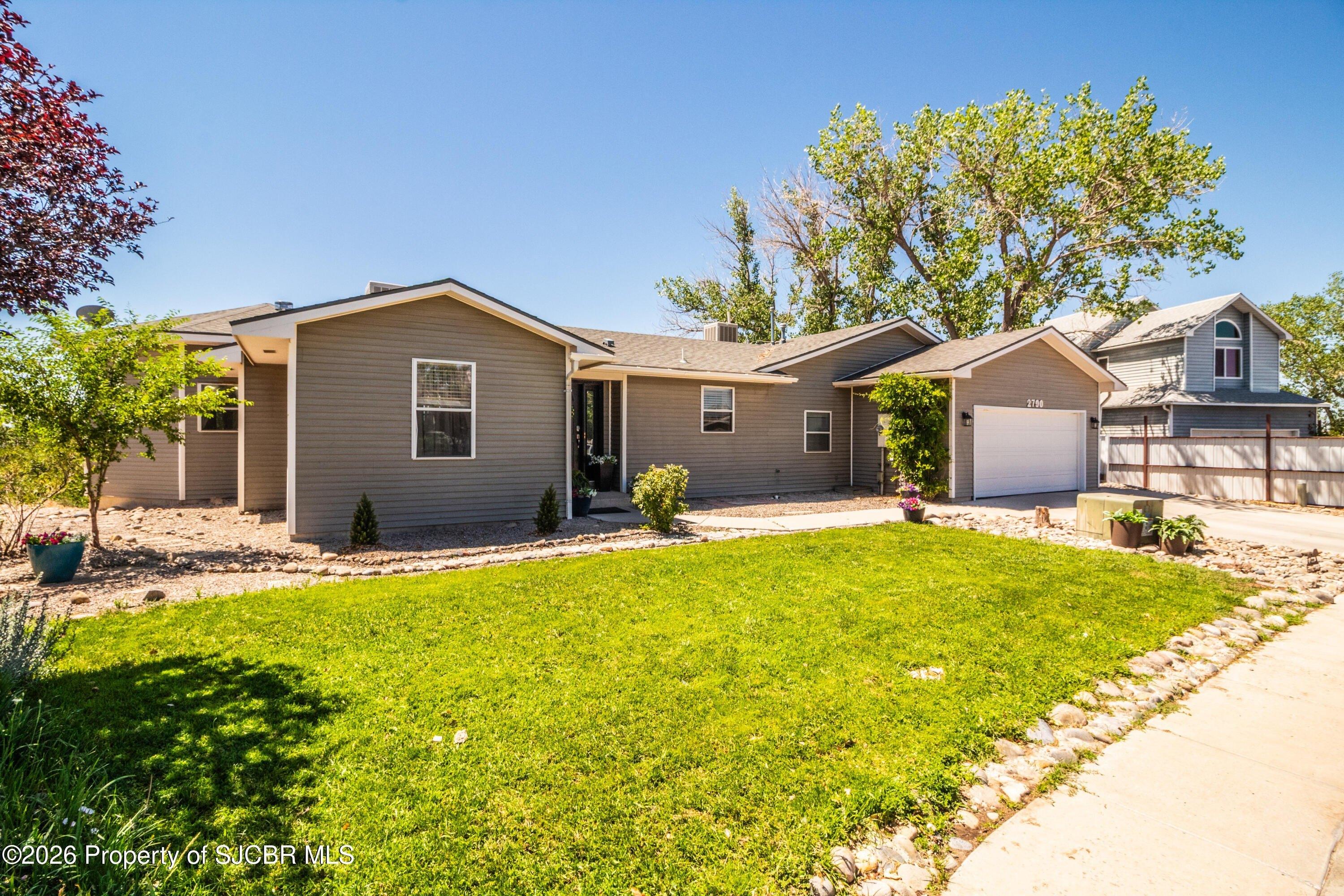 Eastridge Ct, Farmington, NM 87401